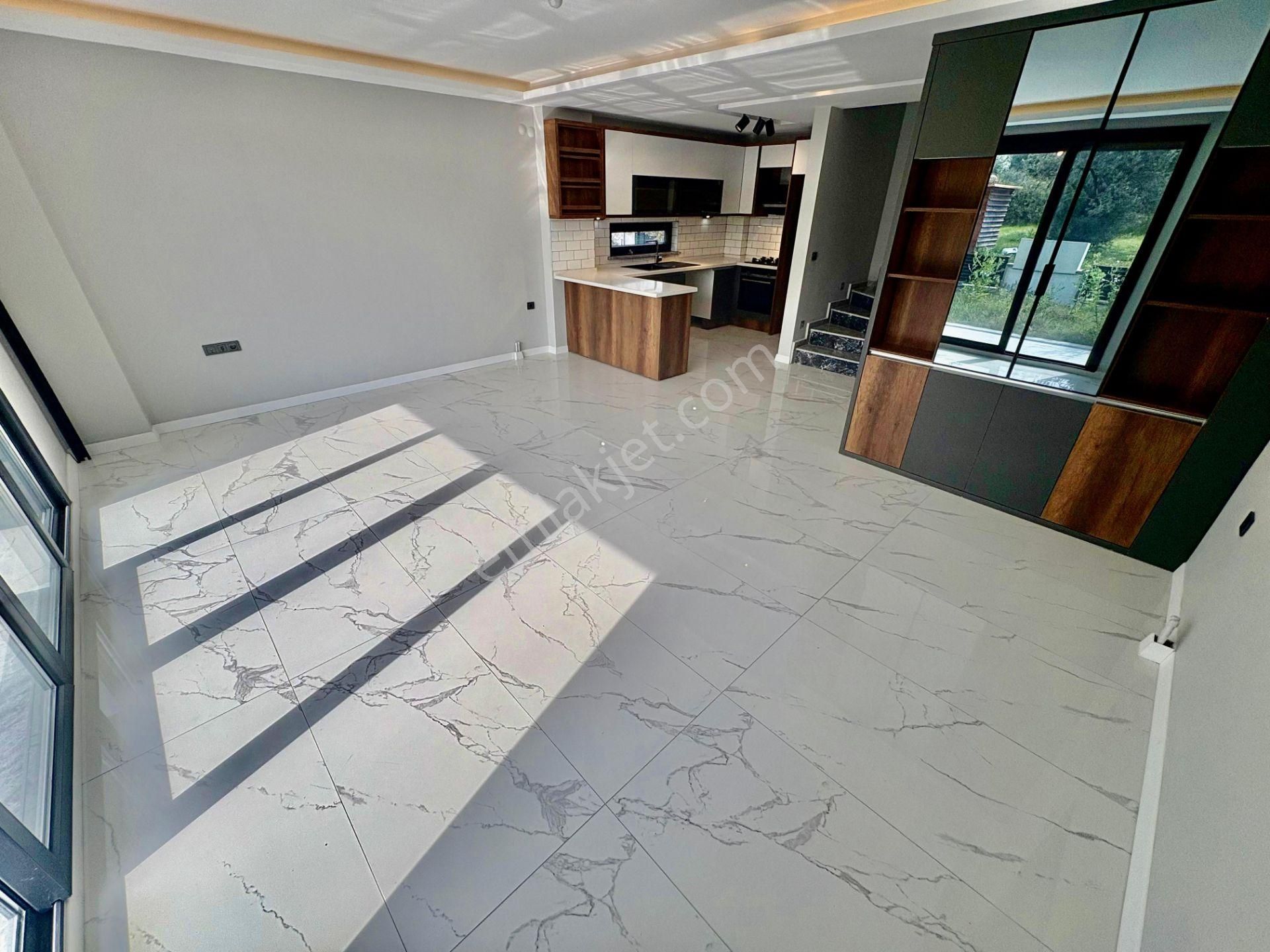 ▓karabuluttan▓güre'de Nefes Kesen Doğa Manzarasıyla Lüx Satılık Villa - Görsel 7