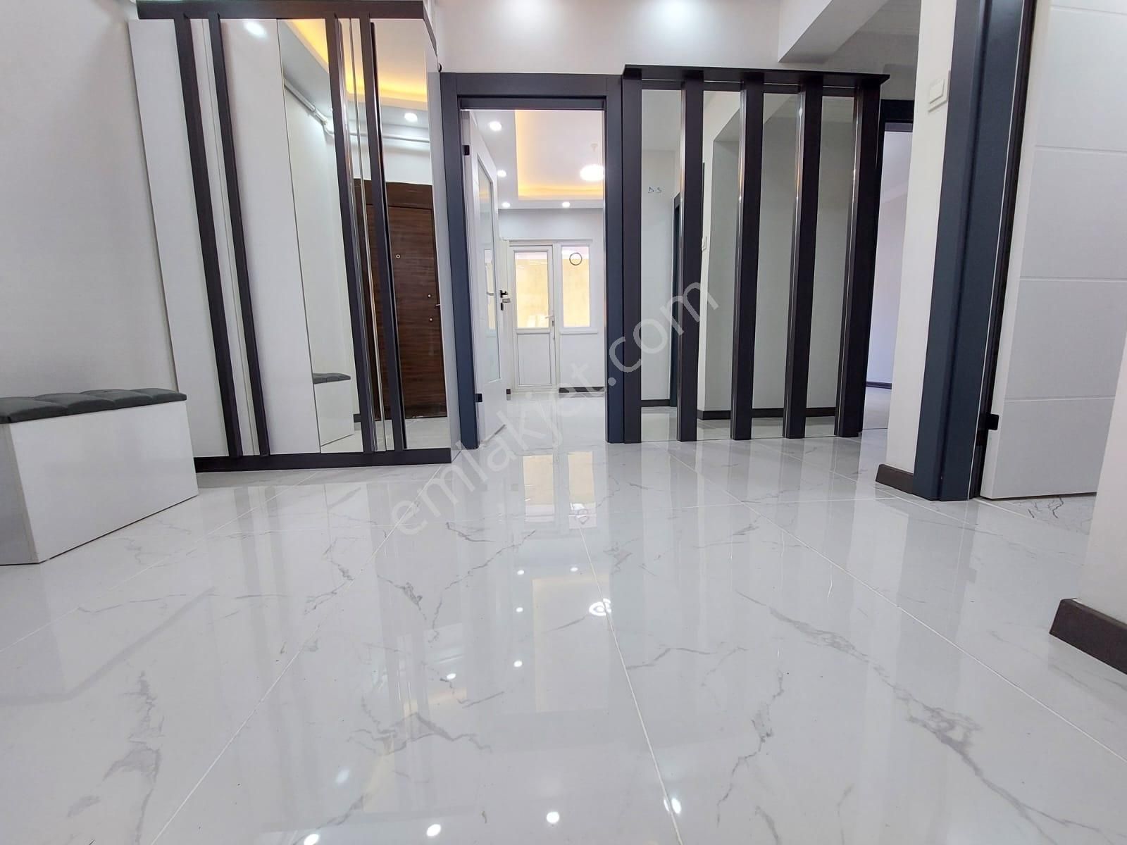 Süvari Mah Satılık 2+1 Full Yapılı Yüksek Giriş Ön Cephe Daire - Görsel 27