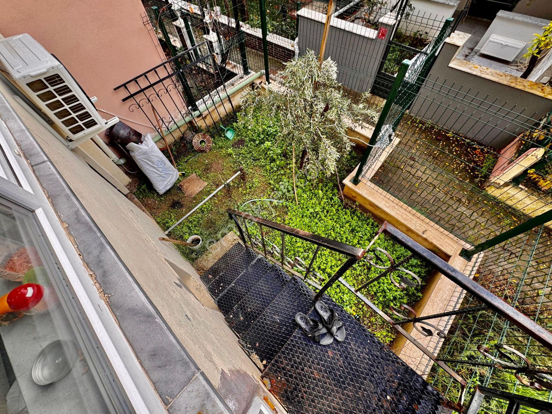 ▓karabuluttan▓güre'de Doğa Manzaralı & Emsalsiz Bahçeli Satılık Müstakil - Görsel 7