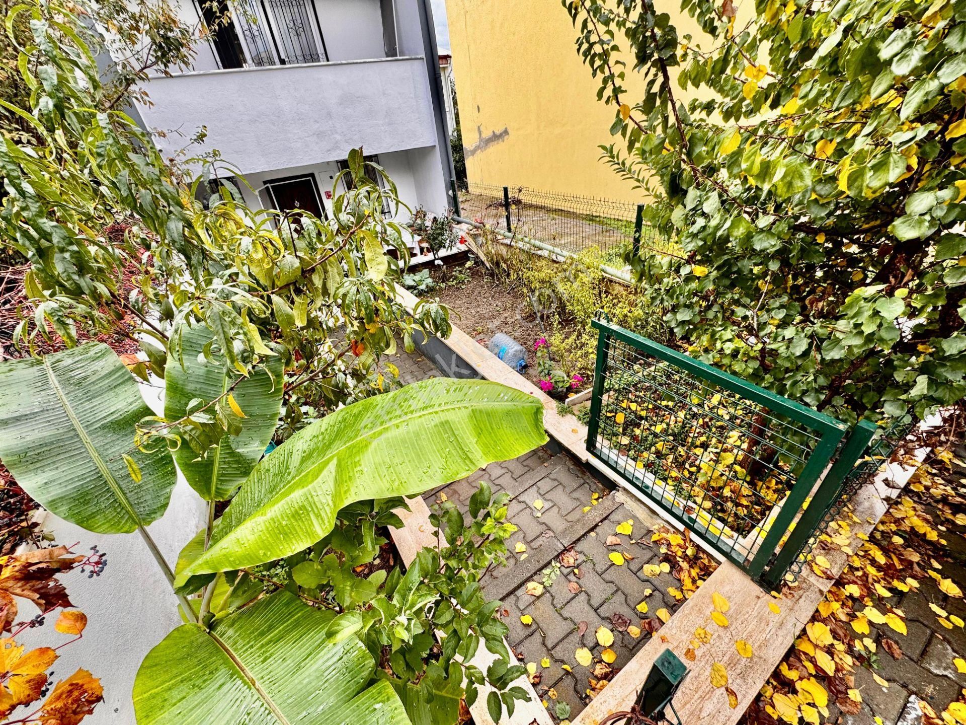 ▓karabuluttan▓güre'de Doğa Manzaralı & Emsalsiz Bahçeli Satılık Müstakil - Görsel 8