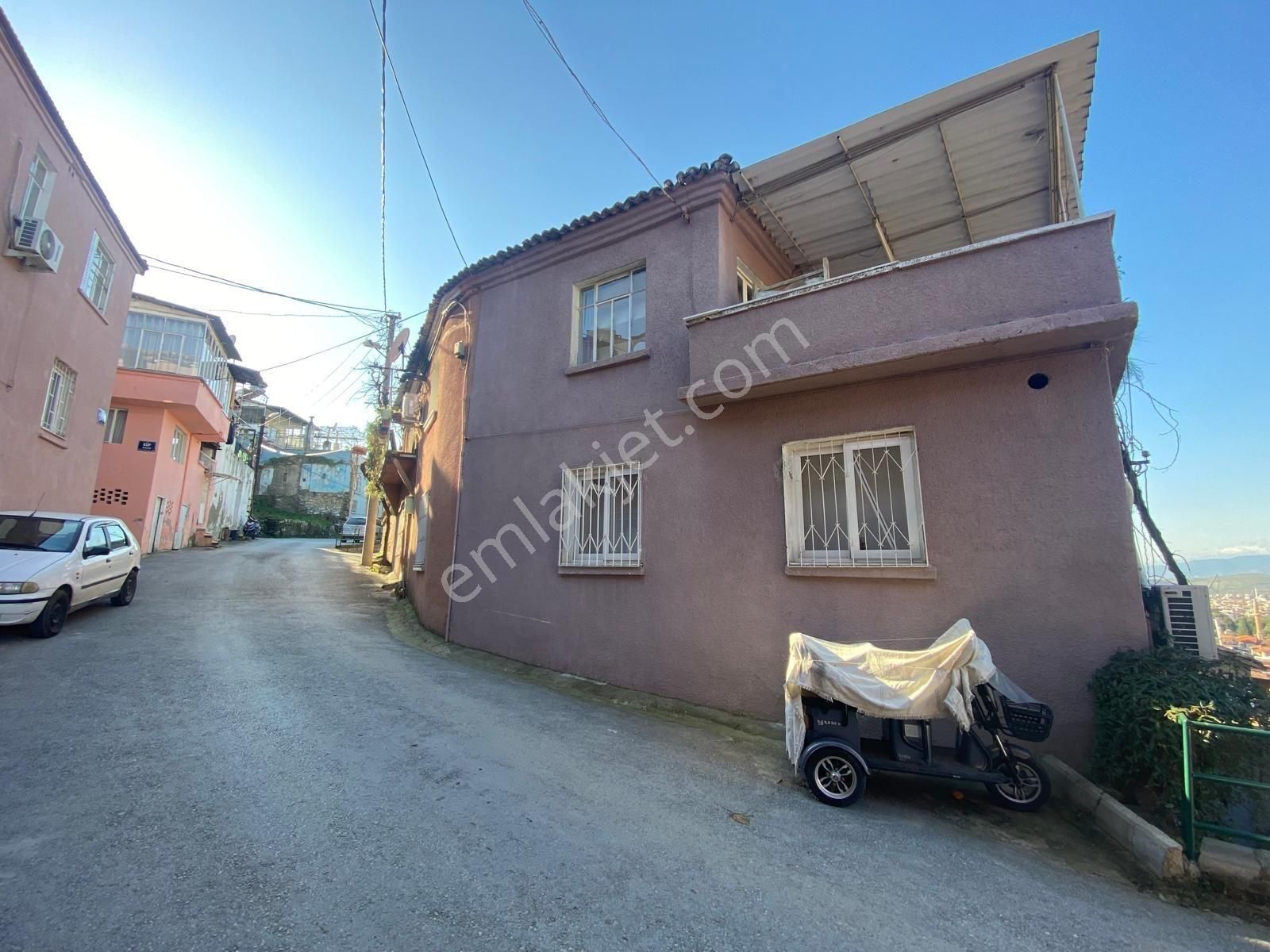 Kent Gayrimenkul'den Tire Bahariye Mahallesi'nde Satılık Ev