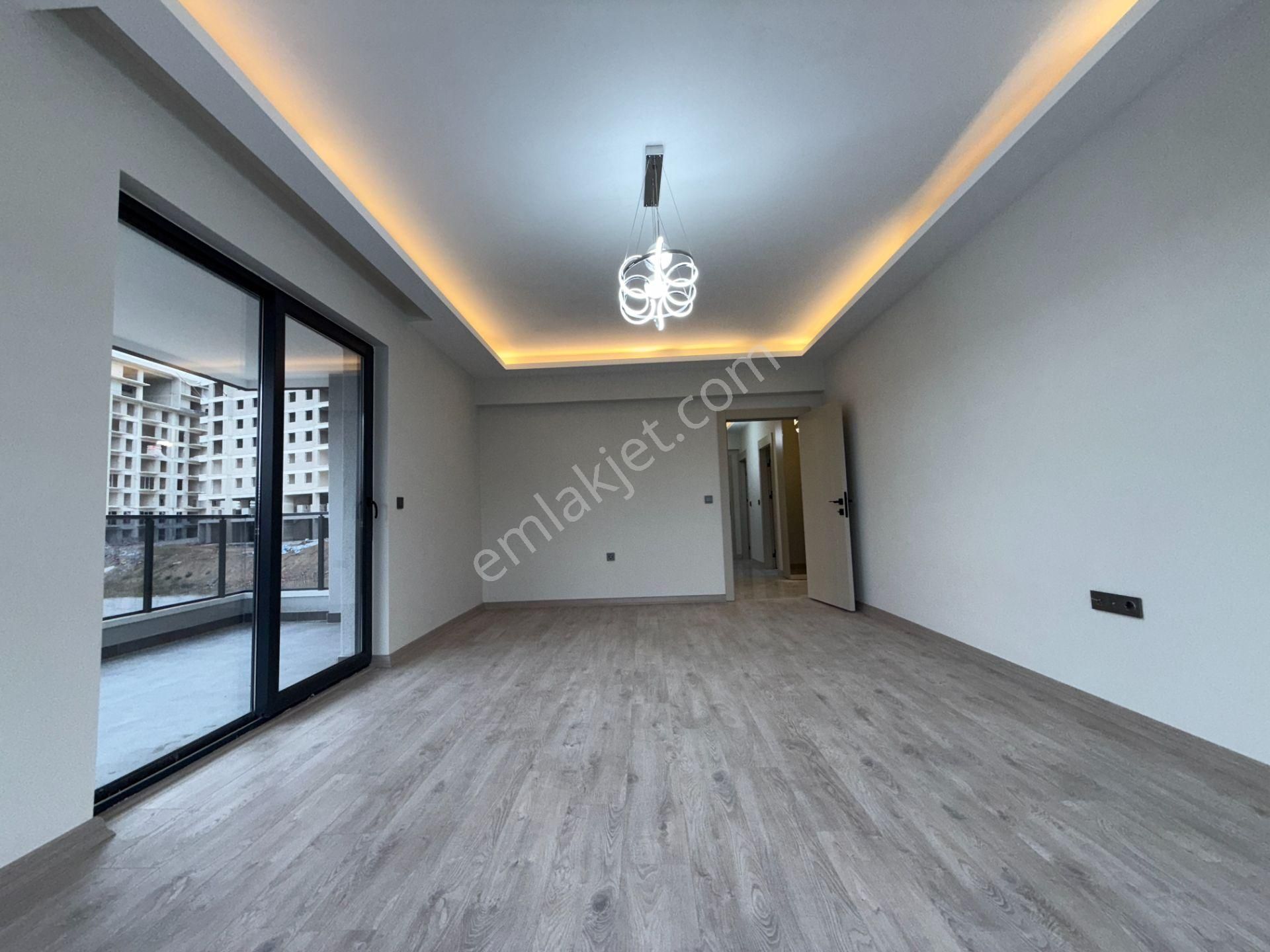 Pursaklar Ufuk Kılıç Emlak'tan Sıfır 2+1 Yerden Isıtmalı Daire - Görsel 11