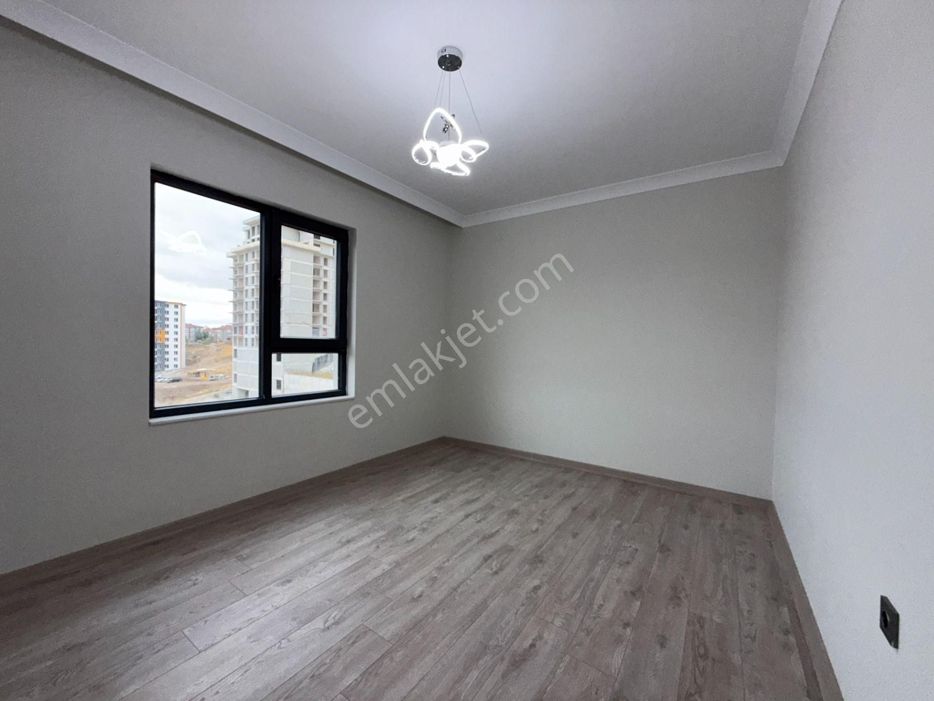 Pursaklar Ufuk Kılıç Emlak'tan Sıfır 2+1 Yerden Isıtmalı Daire - Görsel 17