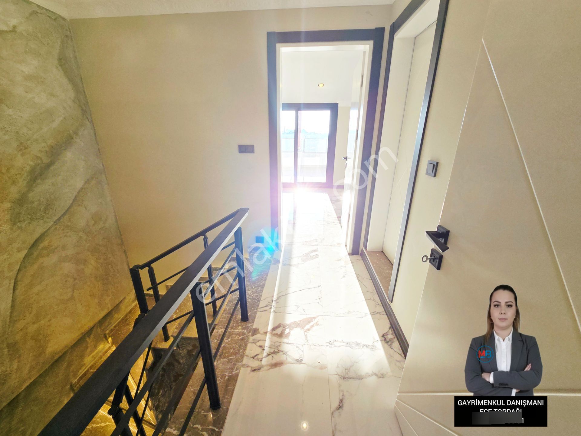 Didim'de Satılık 4+1 Tripleks Sıfır Müstakil Bahçeli Otoparklı Ön Cephe Villa - Görsel 2