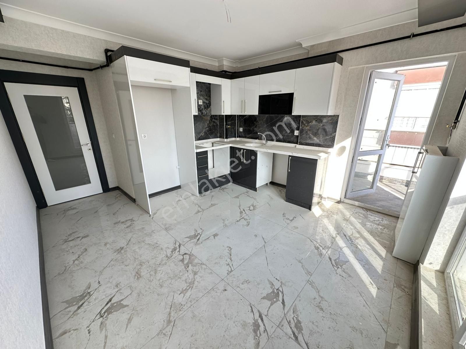 Karapürçek Mahallesinde Külliye Mevki 3+1 Full Yapılı Daire - Görsel 15