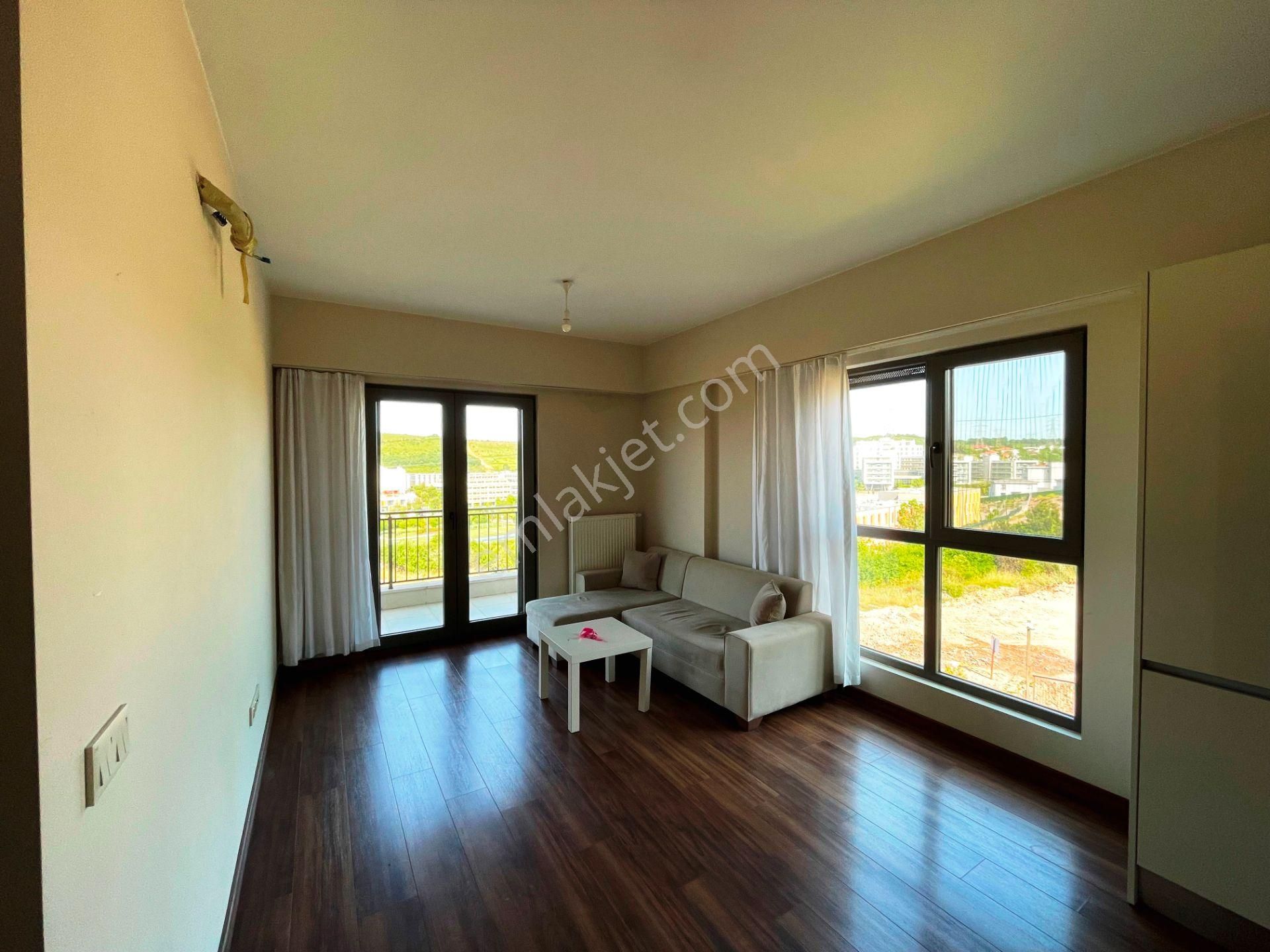 Nef Çamlıtepe'de 1.kat Balkonlu Kısmi Mobilyalı 98m2 Satılık 2+1 - Görsel 2