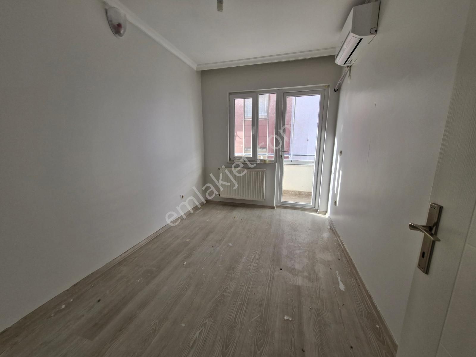 Deha Emlak`tan Kiralık 3+1 Daire Söğütlü Mahallesinde - Görsel 8