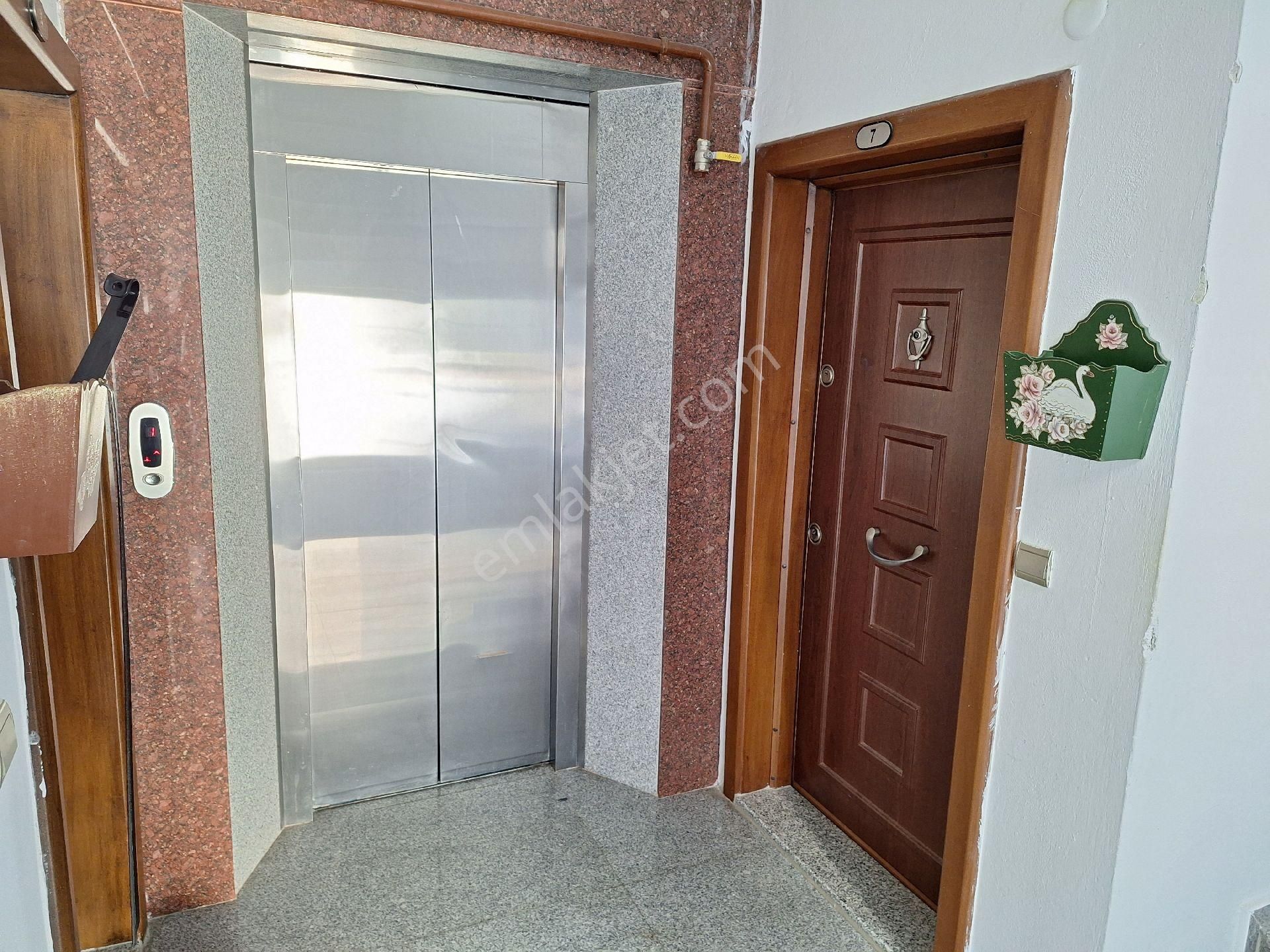 Antalya Konyaaltı Uncalı Mahallesinde Havuzlu Site İçinde Doğalgaz Kombili Kiralık 3+1 Daire - Görsel 3