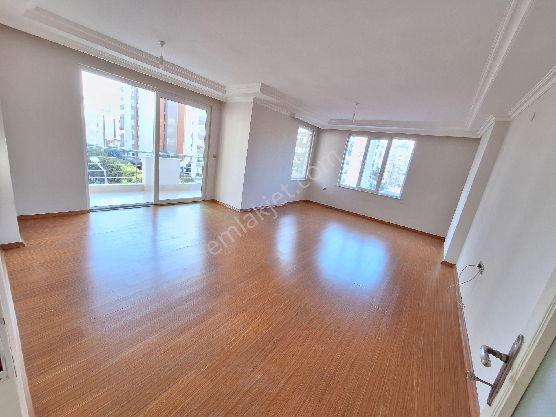 Antalya Konyaaltı Uncalı Mahallesinde Havuzlu Site İçinde Doğalgaz Kombili Kiralık 3+1 Daire - Görsel 8