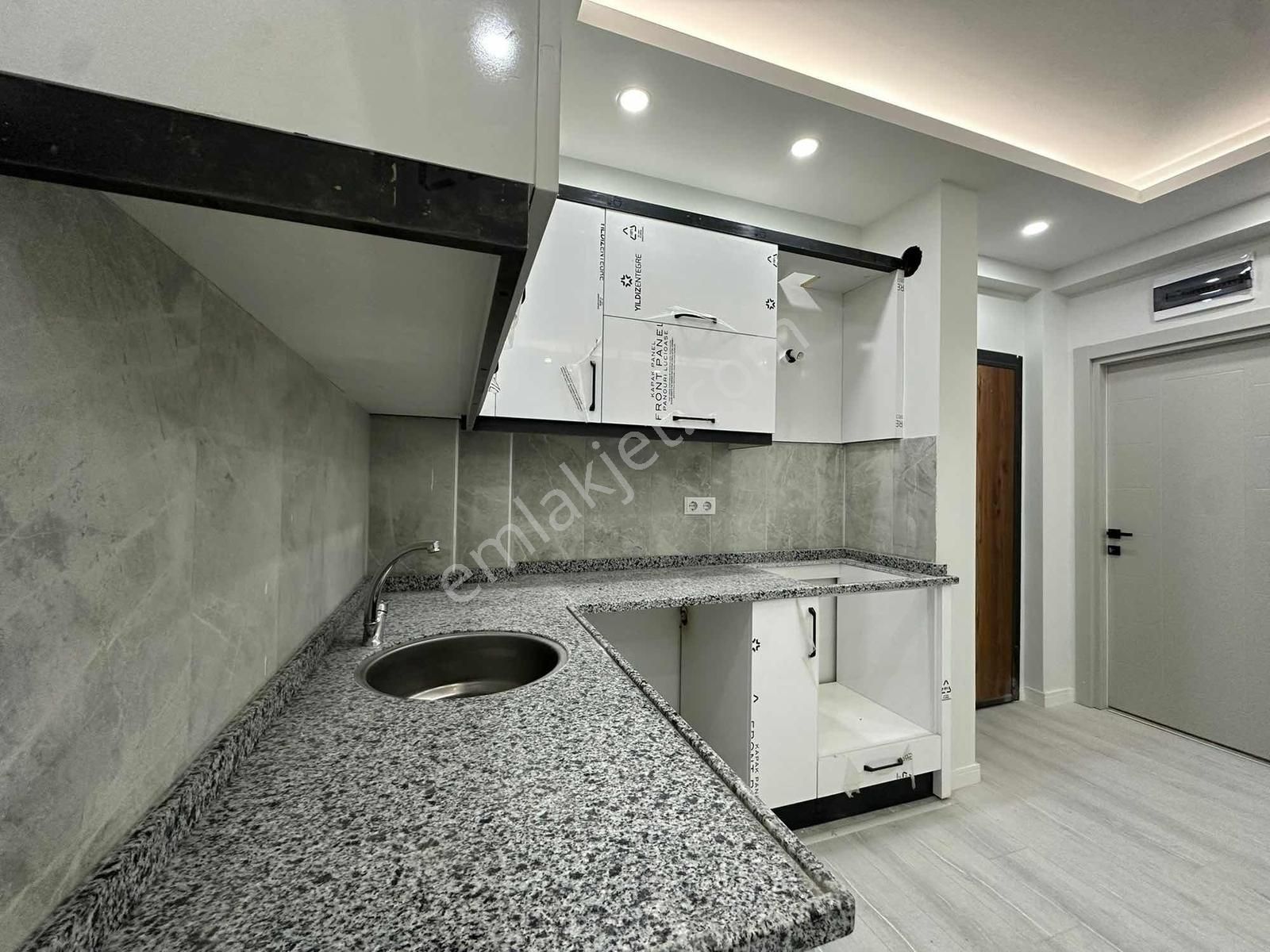 Sinanefendi Eml'dan 1+1 60 M² Fırsat Sıfır Daire. - Görsel 12