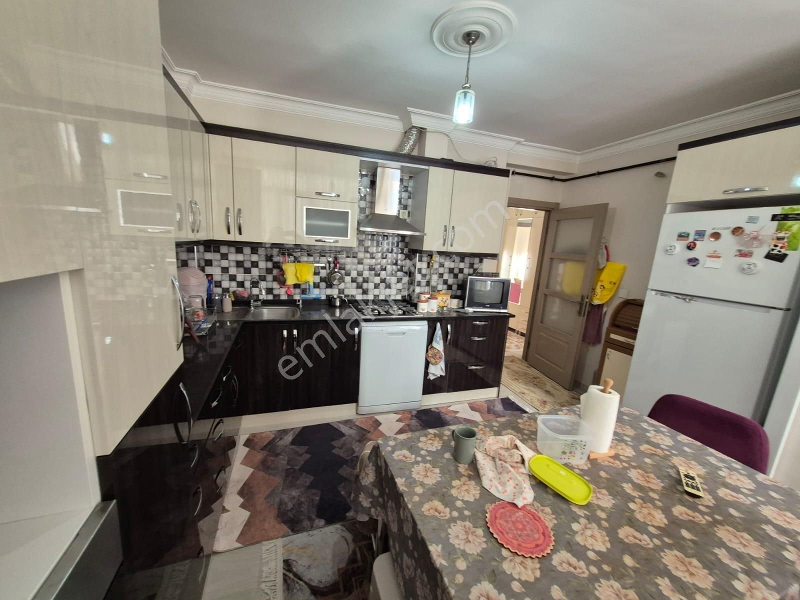 Buca Laleli Mah//100m2/3+1/ebyvnbanyolu//arakat//10yıllık//daire - Görsel 3