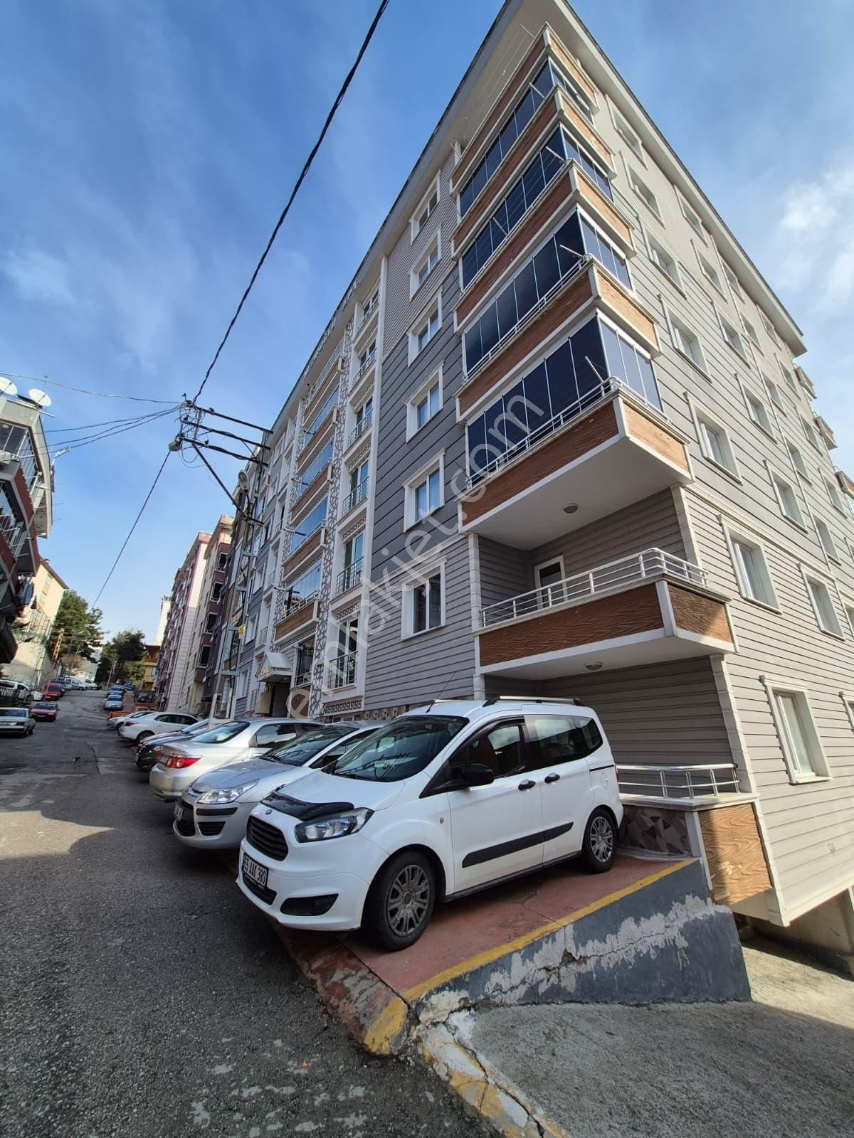 Yağmur Emlaktan Deniz Manzaralı Ferah Kullanışlı 3+1 Daire - Görsel 8