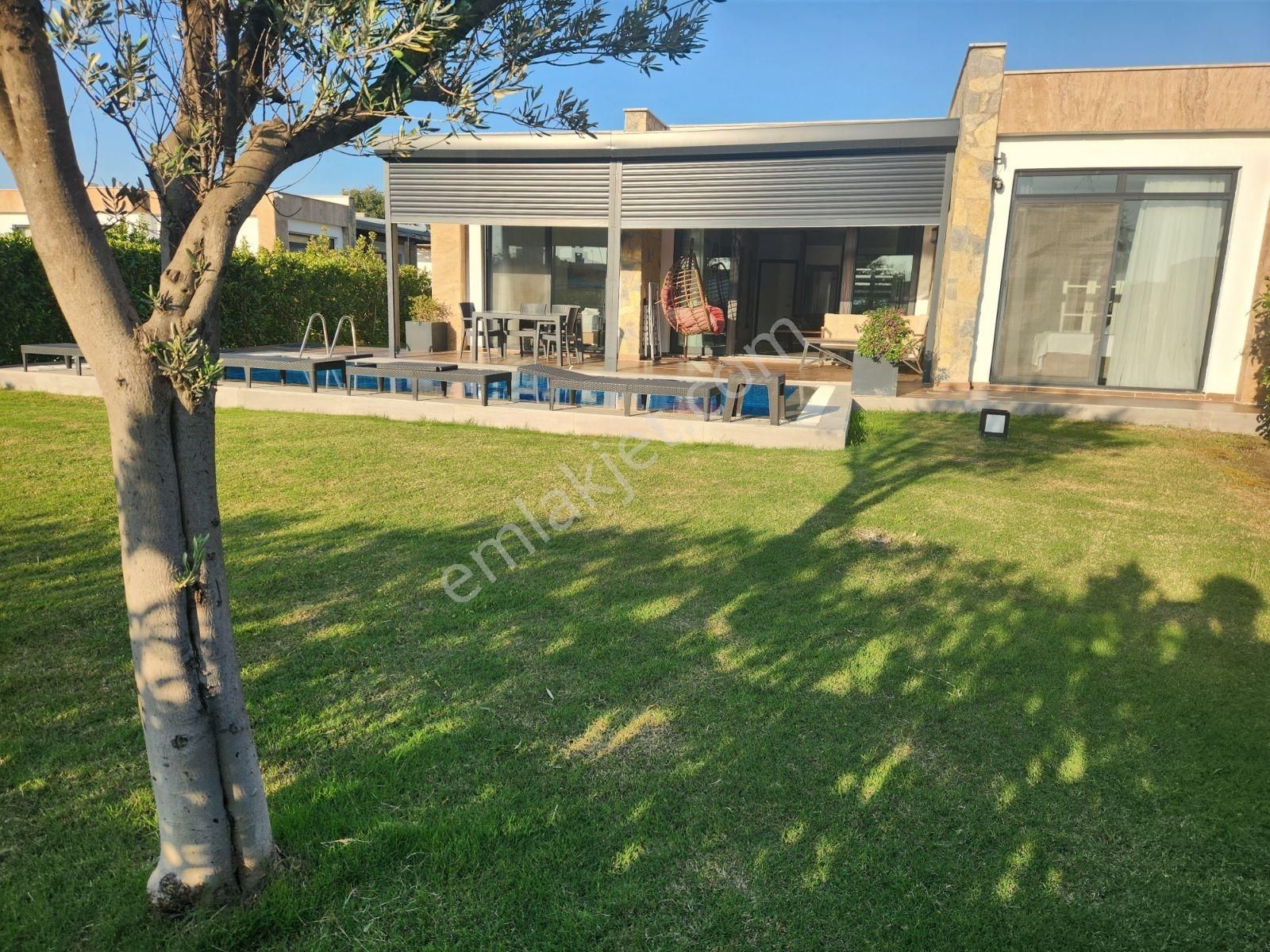 Yalıkavak Merkezde 500m2 Bahçede Özel Havuzlu Tek Kat Villa - Görsel 31