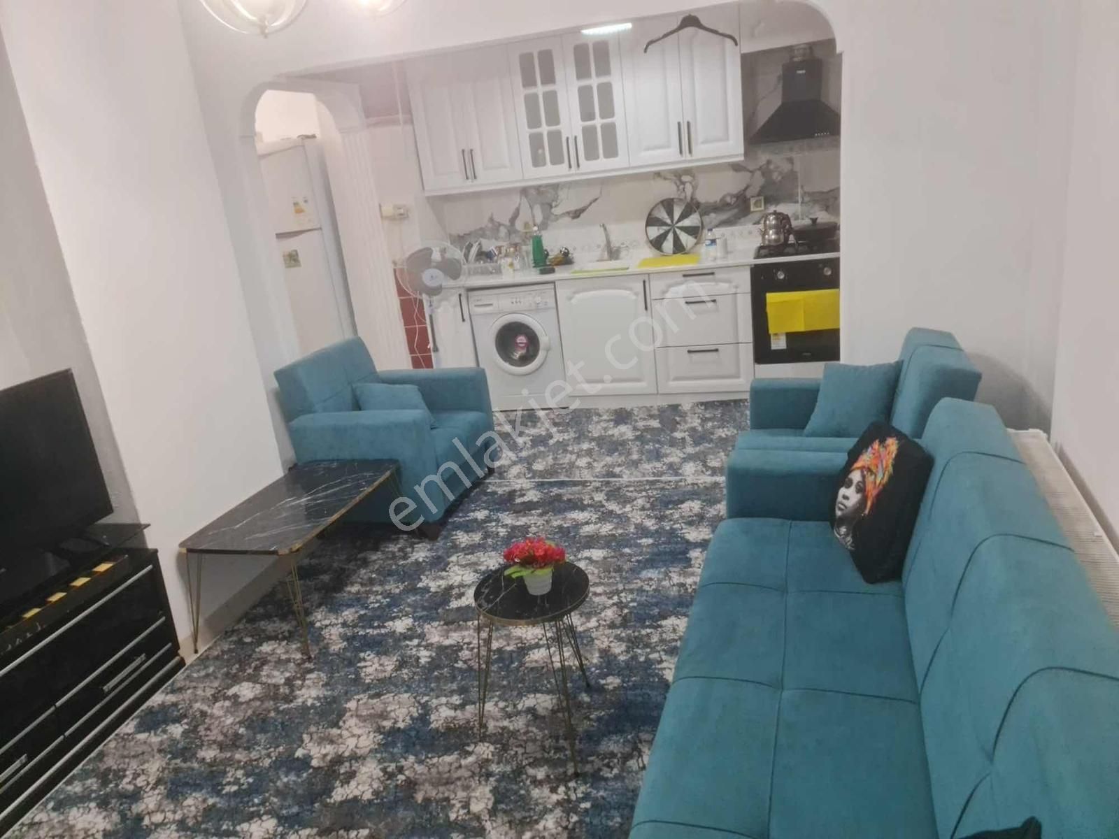 Bahçelievler'de Fatih Caddesi Üzeri Satılık 2+1 Fırsat Daire - Görsel 15