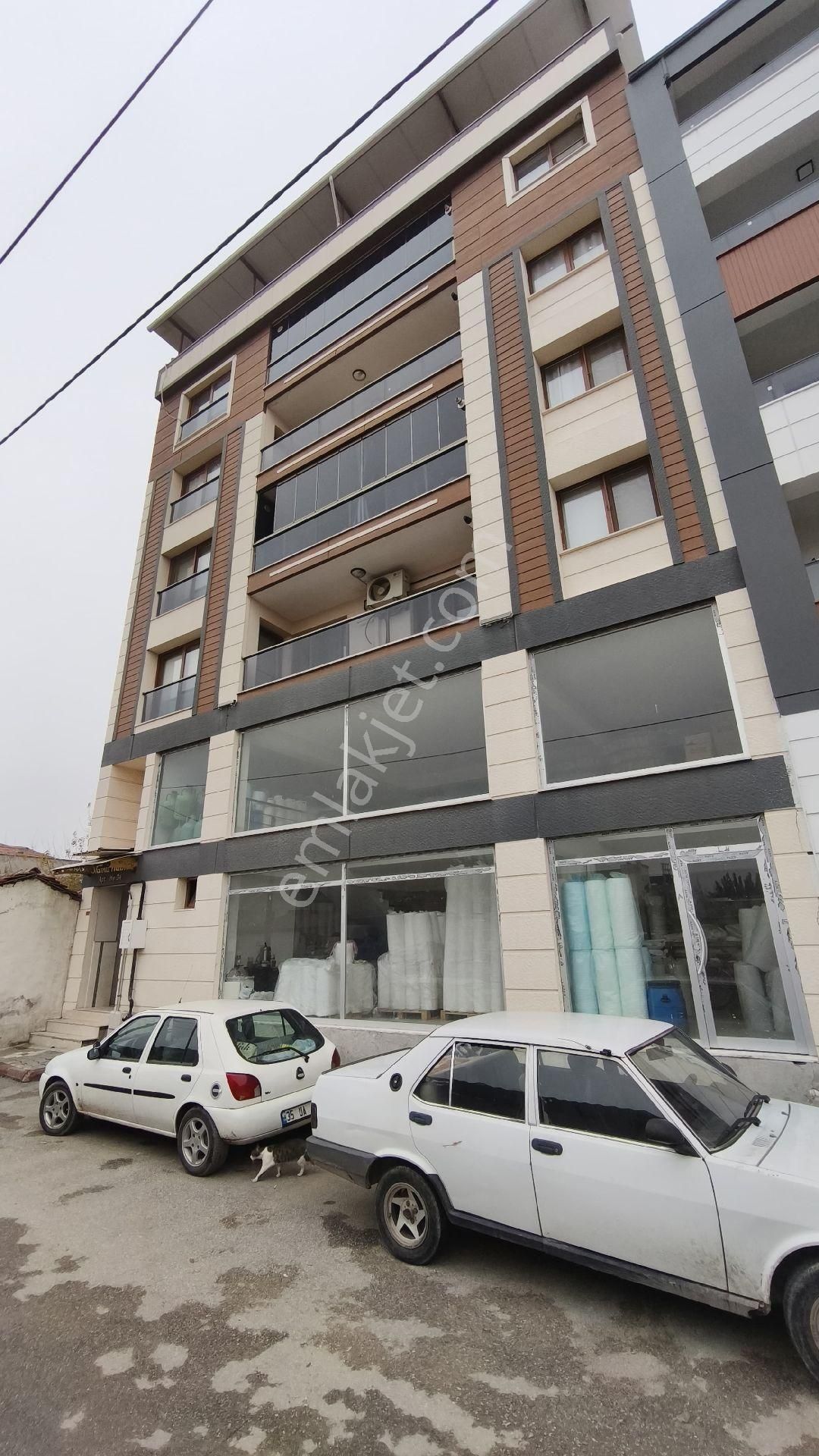 Reşatbey Mah. Rumeli Cad. Üzeri 3+1 Arakat - Görsel 2