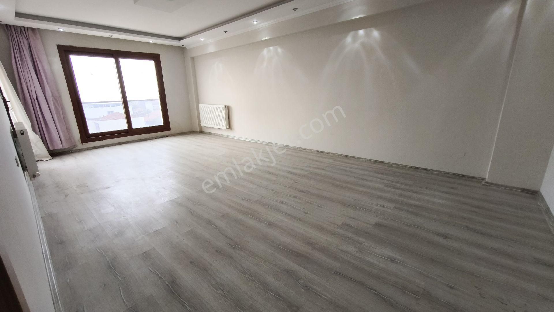 Reşatbey Mah. Rumeli Cad. Üzeri 3+1 Arakat - Görsel 17