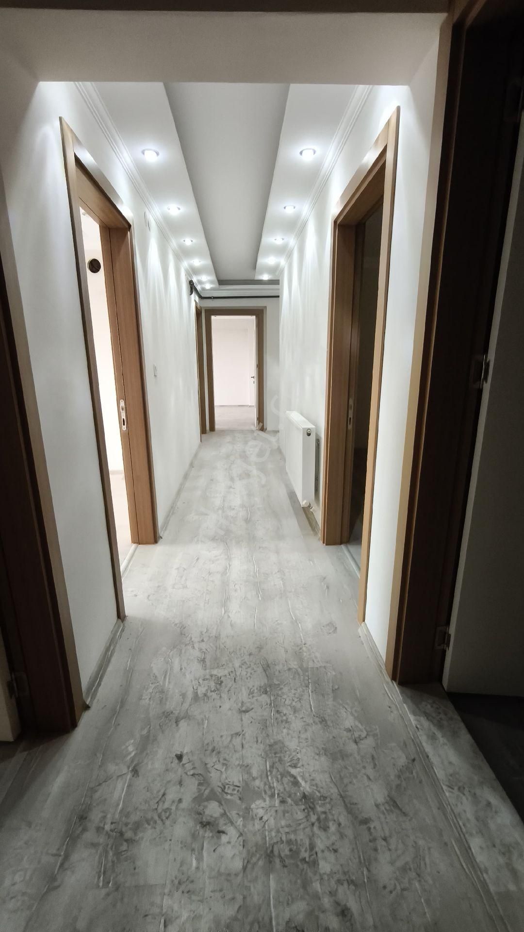 Reşatbey Mah. Rumeli Cad. Üzeri 3+1 Arakat - Görsel 9