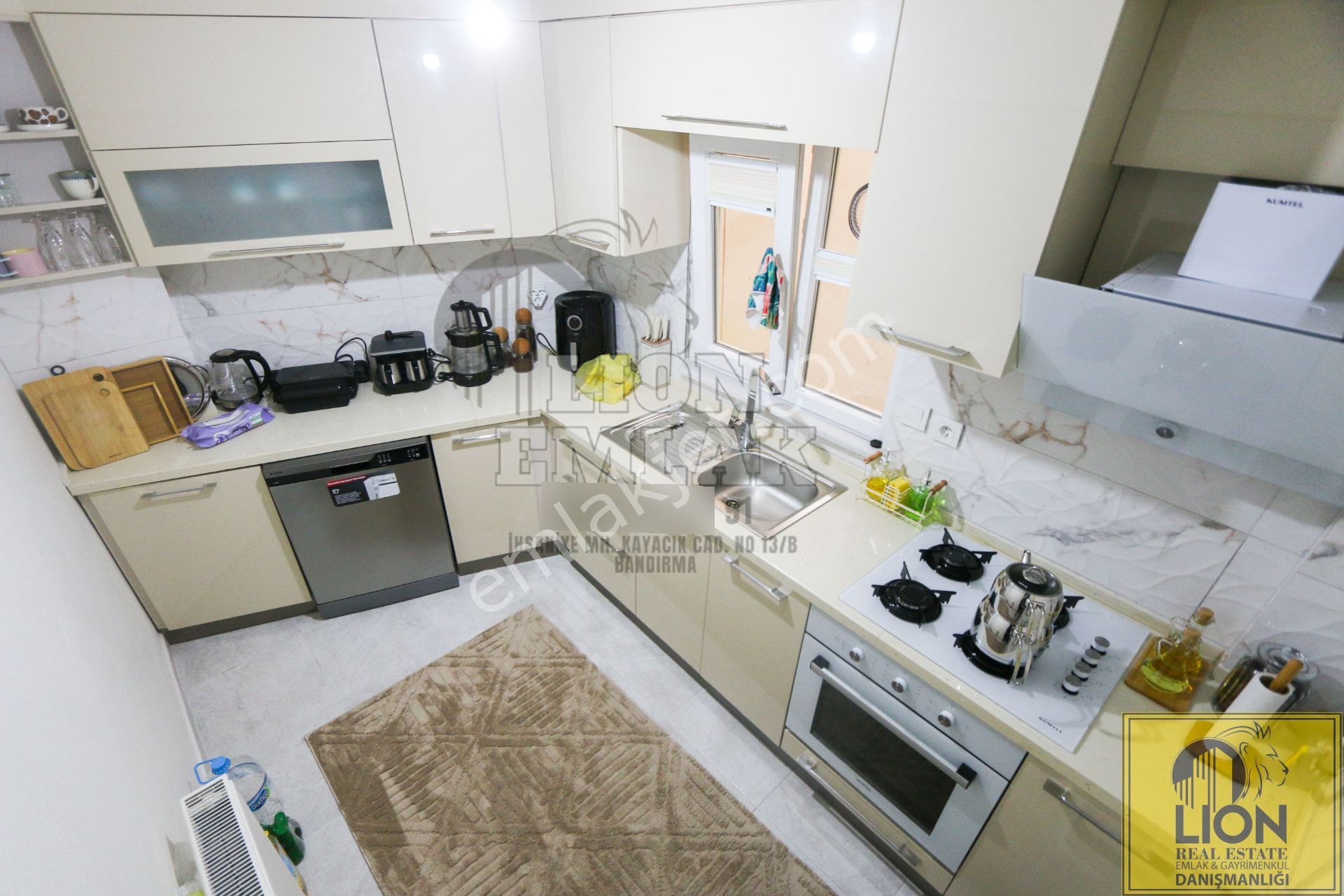 🟨⬛ Lıon Emlak'tan Ordu Caddesi Üzerinde , Masrafsız Satılık 2+1 Arakat Daire⬛🟨