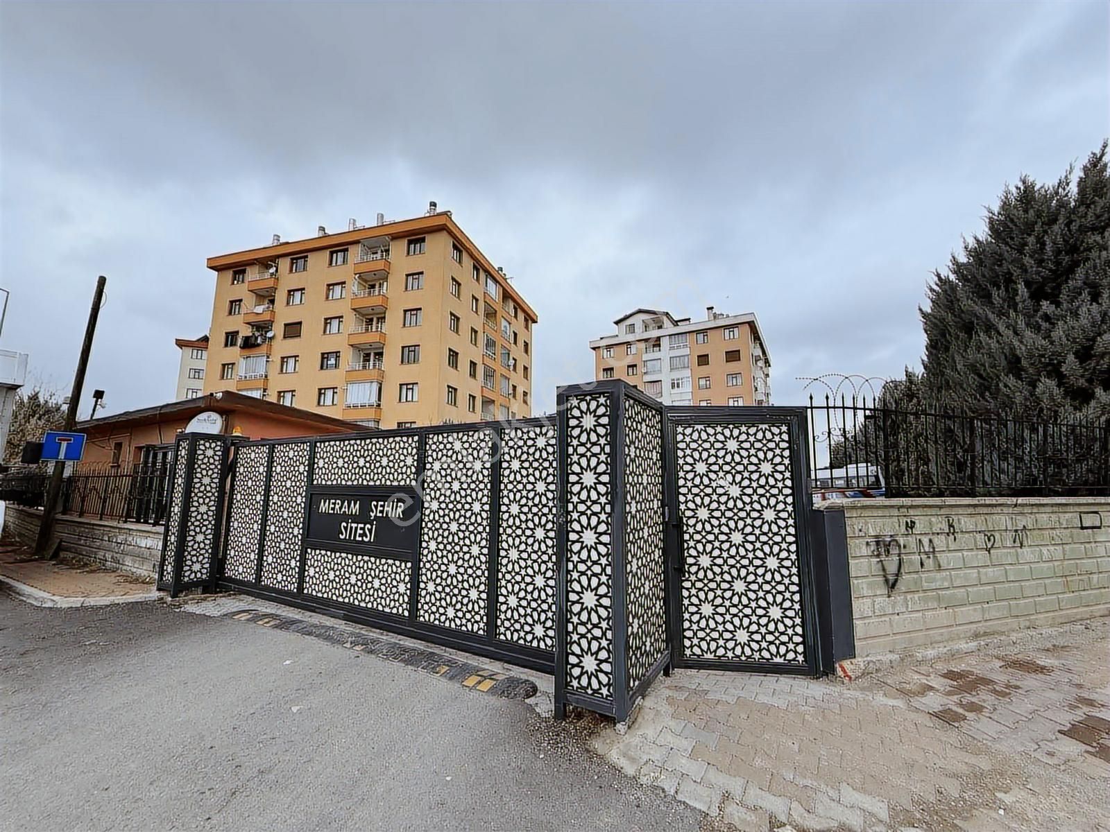 Gazze Cad. Yakını Site İçi Geniş Ve Ful Bakımlı 3+1 Arakat Daire - Görsel 17