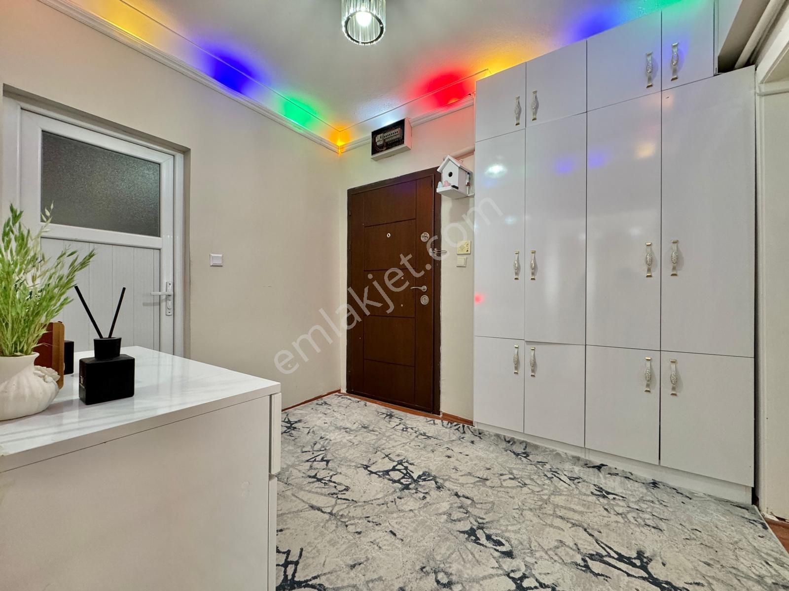 Kalecik Emlak'tan E.banyolu Çift Asansörlü 4+1dublex Teras Balkon - Görsel 19