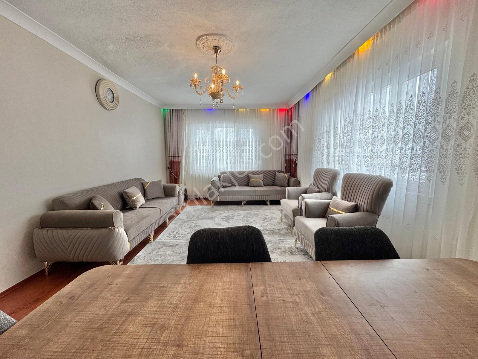 Kalecik Emlak'tan E.banyolu Çift Asansörlü 4+1dublex Teras Balkon - Görsel 7