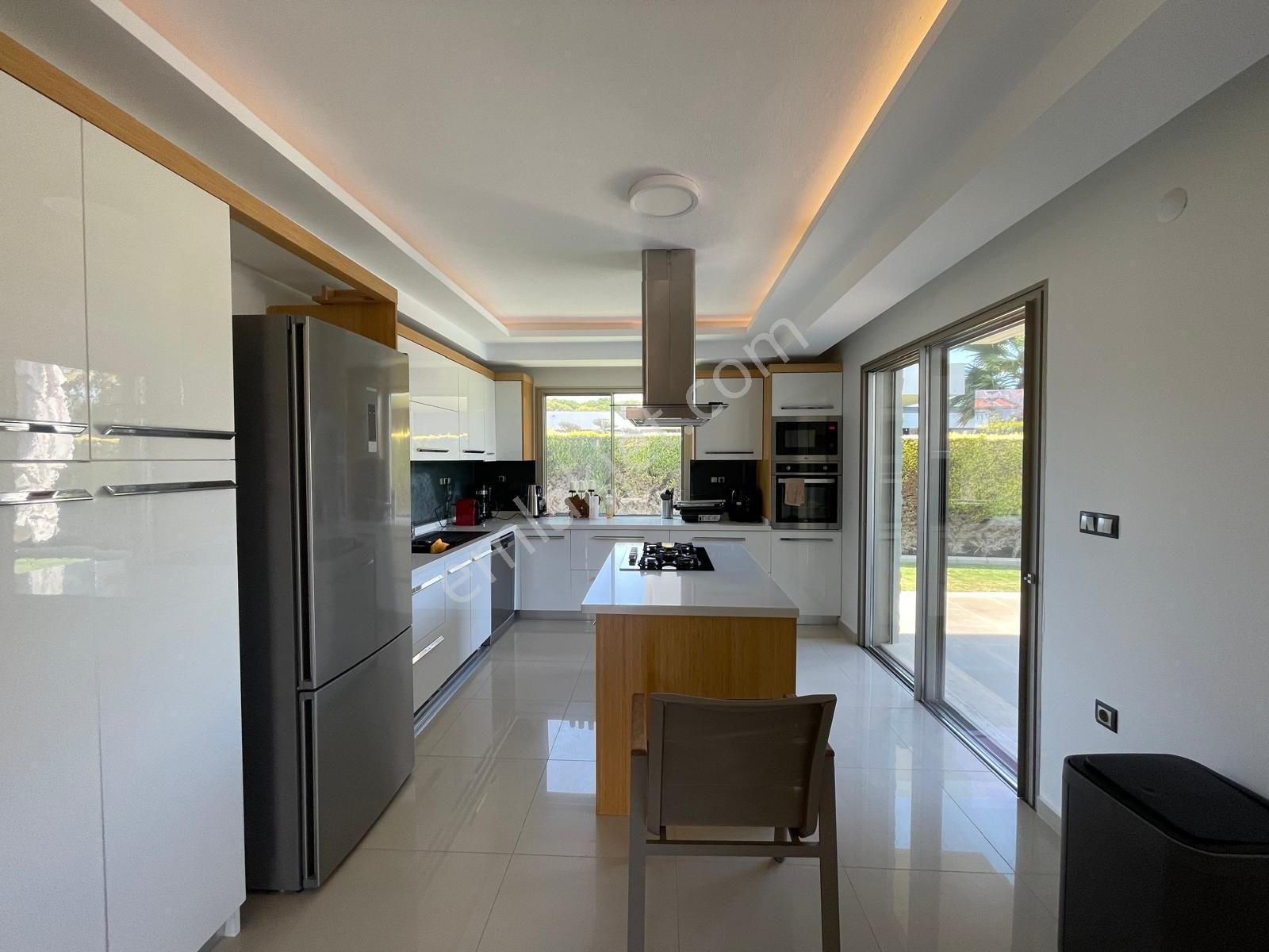 Çeşme Mamurbabada 890m² Arsa İçinde 4+1 4 Banyolu Satılık Ultra Lüks Villa - Görsel 21