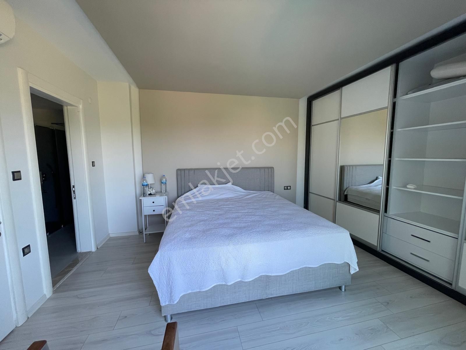 Çeşme Mamurbabada 890m² Arsa İçinde 4+1 4 Banyolu Satılık Ultra Lüks Villa - Görsel 22