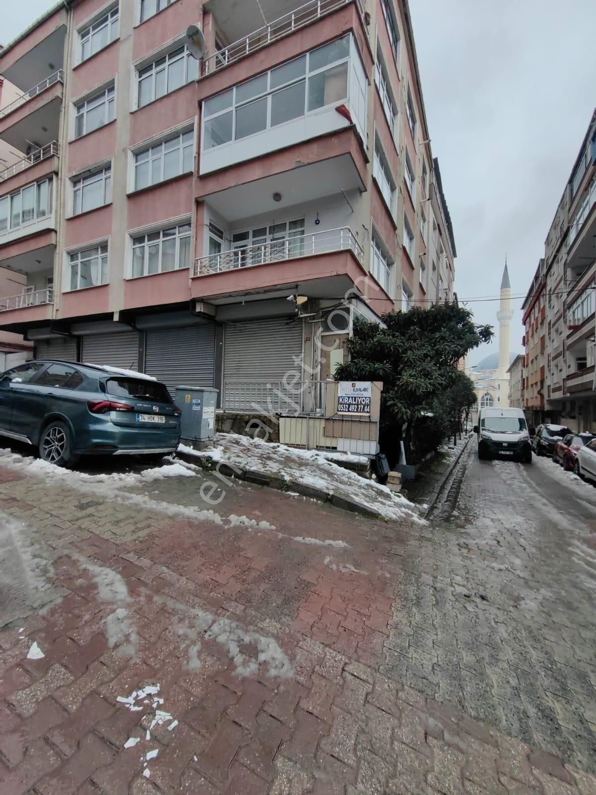 Çobançeşme Yenibosna Kiralık 200 M2 Yarı Bodrum İşyeri - Görsel 29