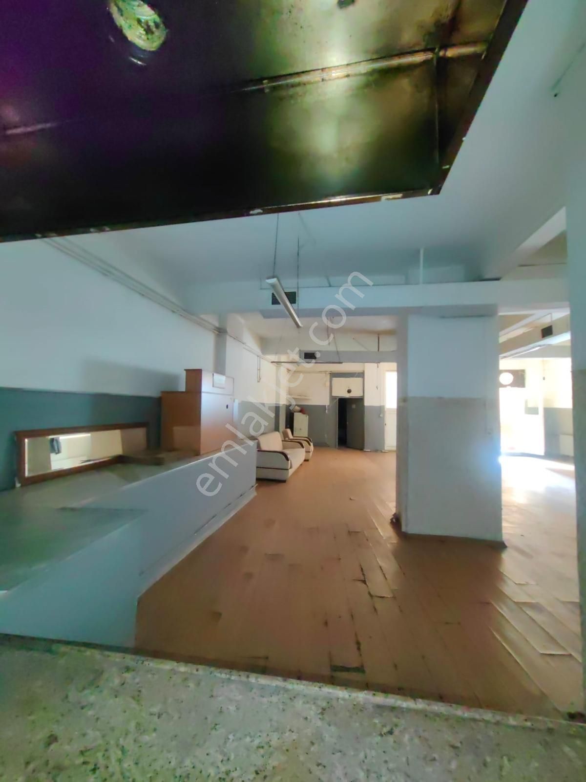 Çobançeşme Yenibosna Kiralık 200 M2 Yarı Bodrum İşyeri - Görsel 8