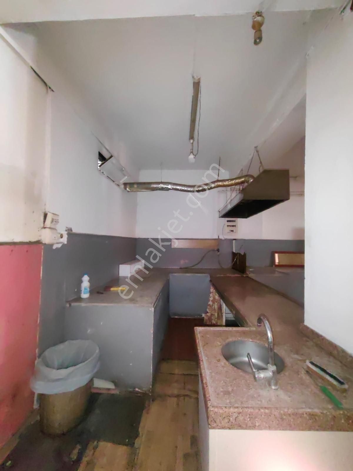 Çobançeşme Yenibosna Kiralık 200 M2 Yarı Bodrum İşyeri - Görsel 23
