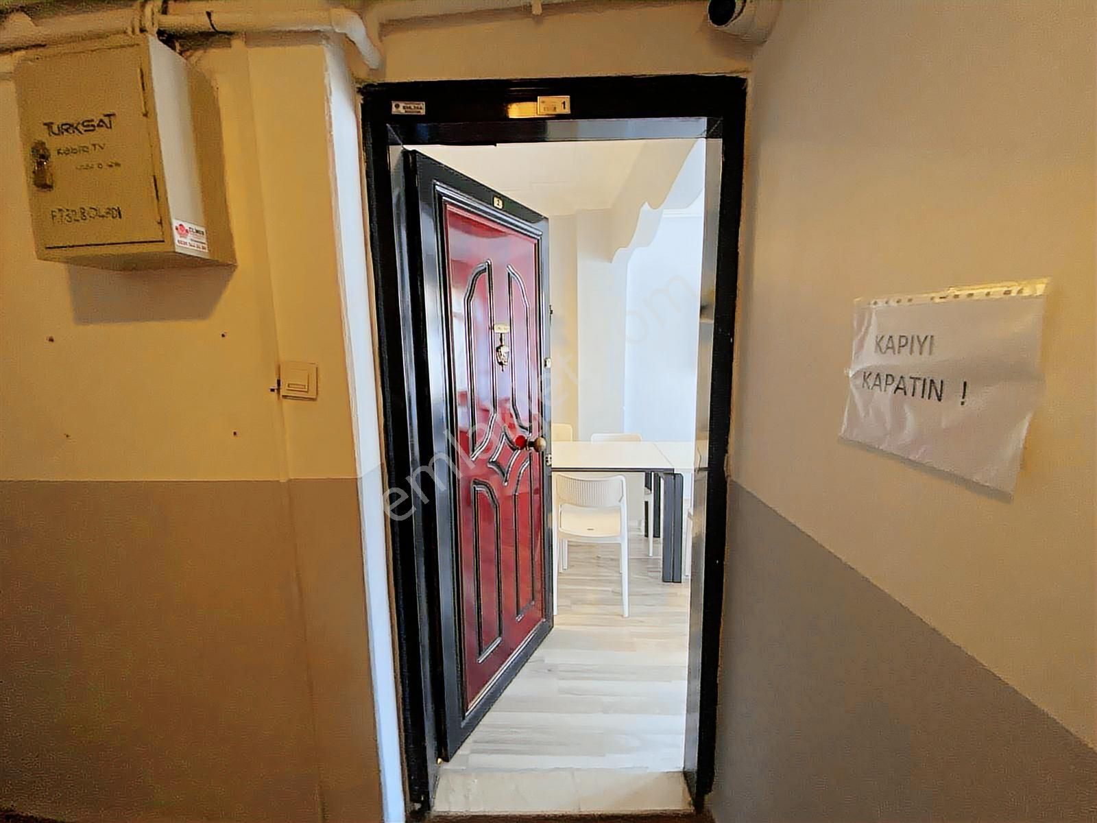 Fevzipaşa Caddesinde Ofis Veya Ev İçin Uygun 2+1 Satılık - Görsel 20