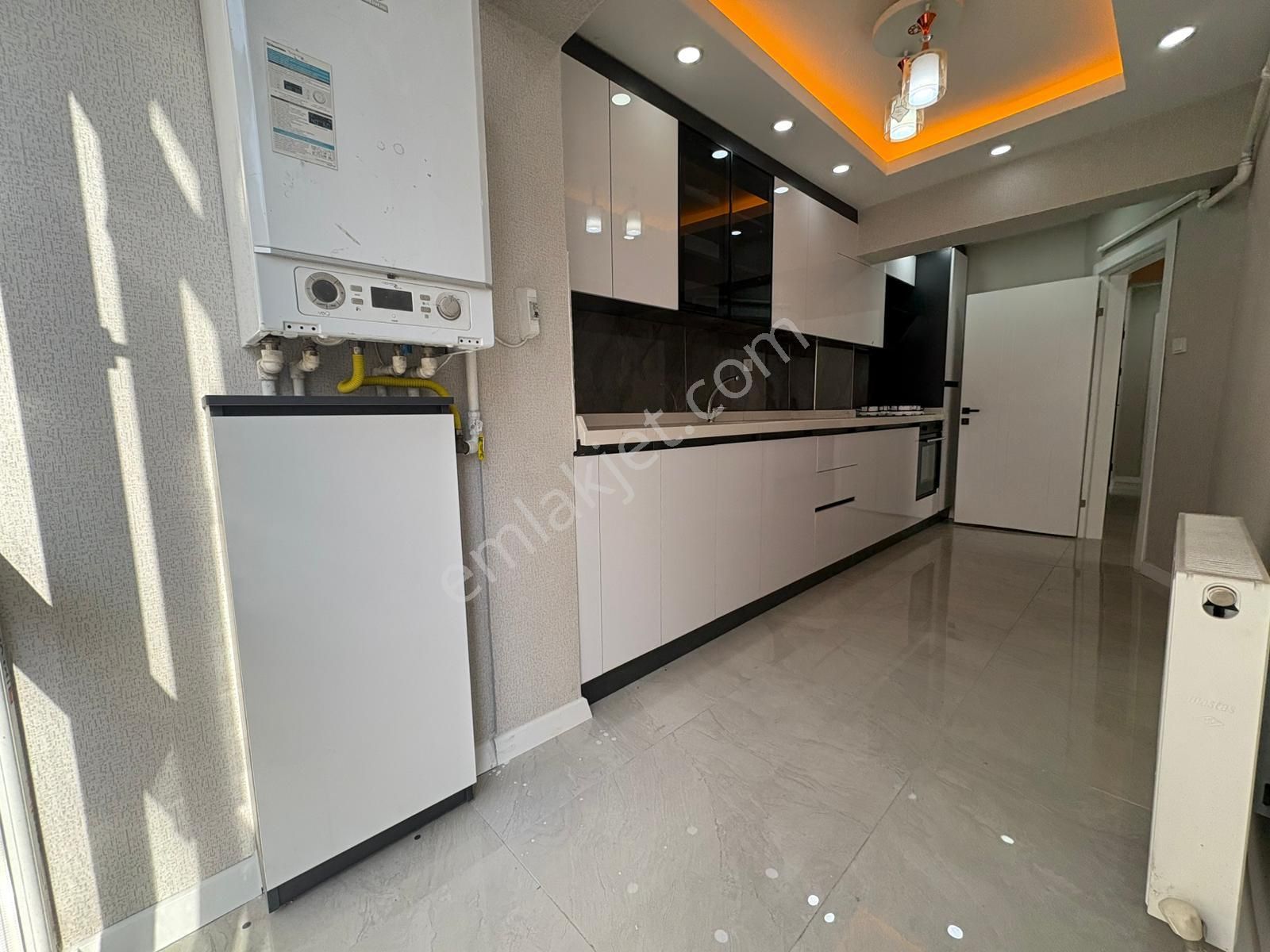 Hayal'den Atatürk Mh^de Ara Katta Ön Cp. Full + Full Yapılı 3+1 Daire !! - Görsel 5