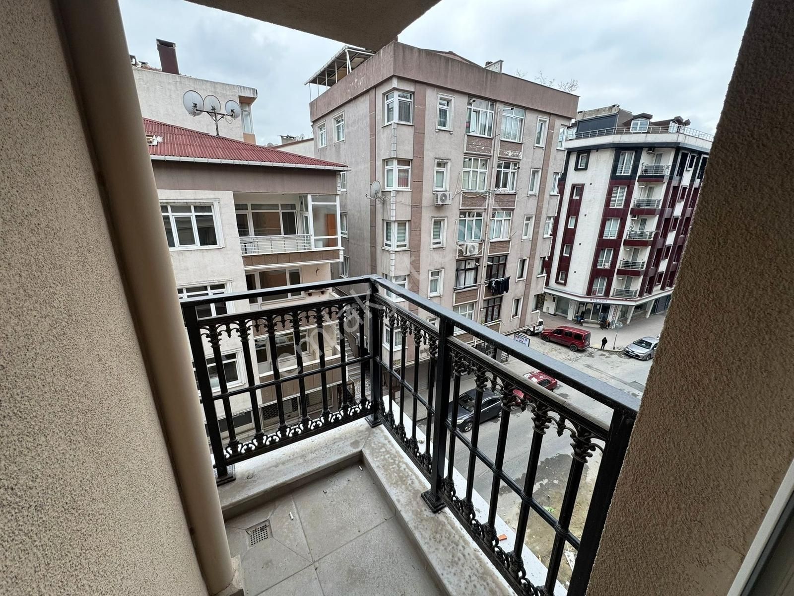 Metroya Yakın Sıfır Binada 3. Kat 2+1 Odalı Satılık Daire - Görsel 25