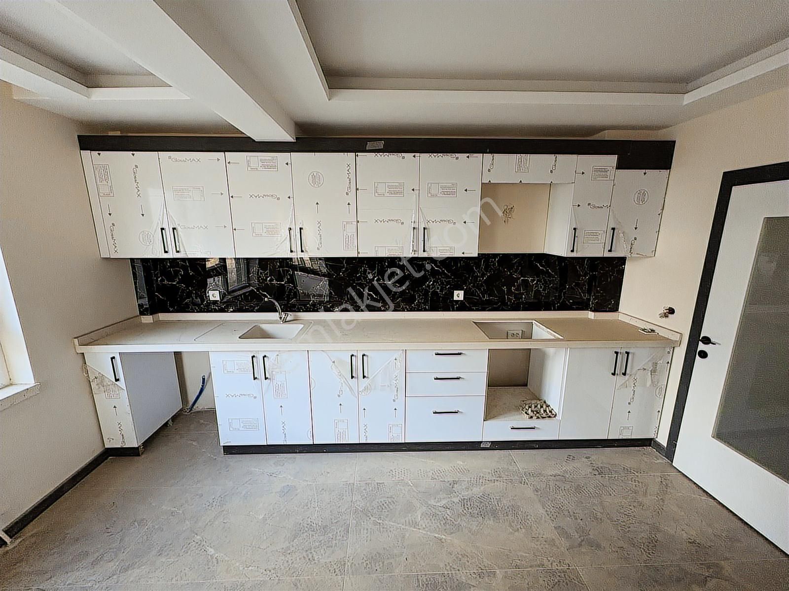 Oğuzlar'dan Fevziçakmak Mahallesin'de 3+1 Daire - Görsel 2