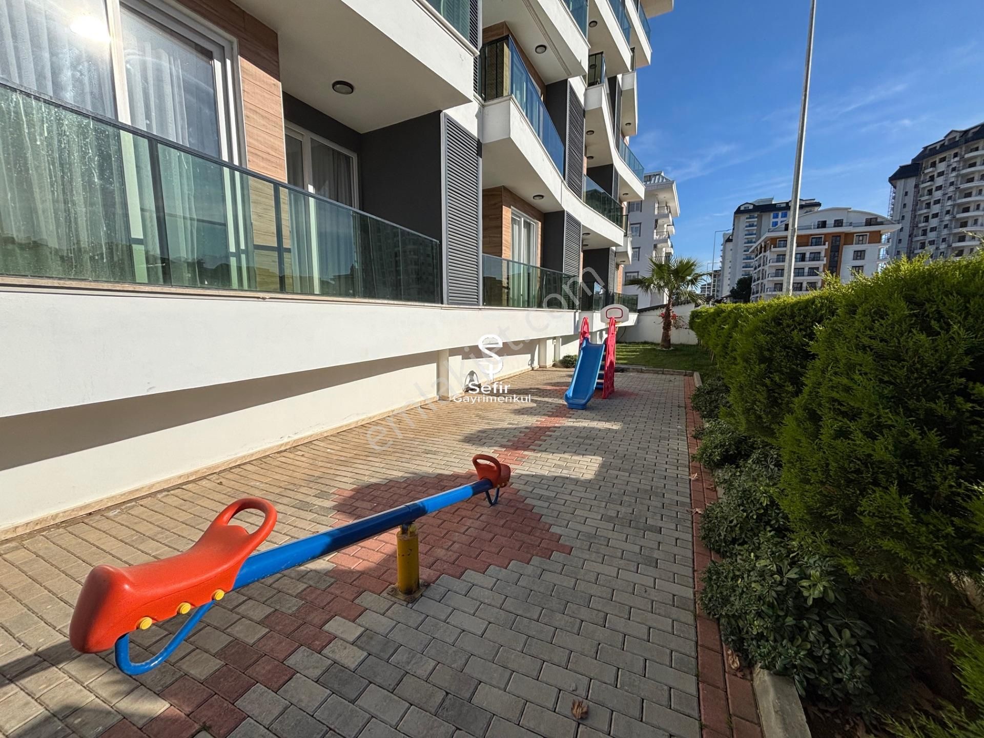 Alanya Mahmutlar'da 1+1 Full Aktivite Geniş Kiralık Daire - Görsel 22