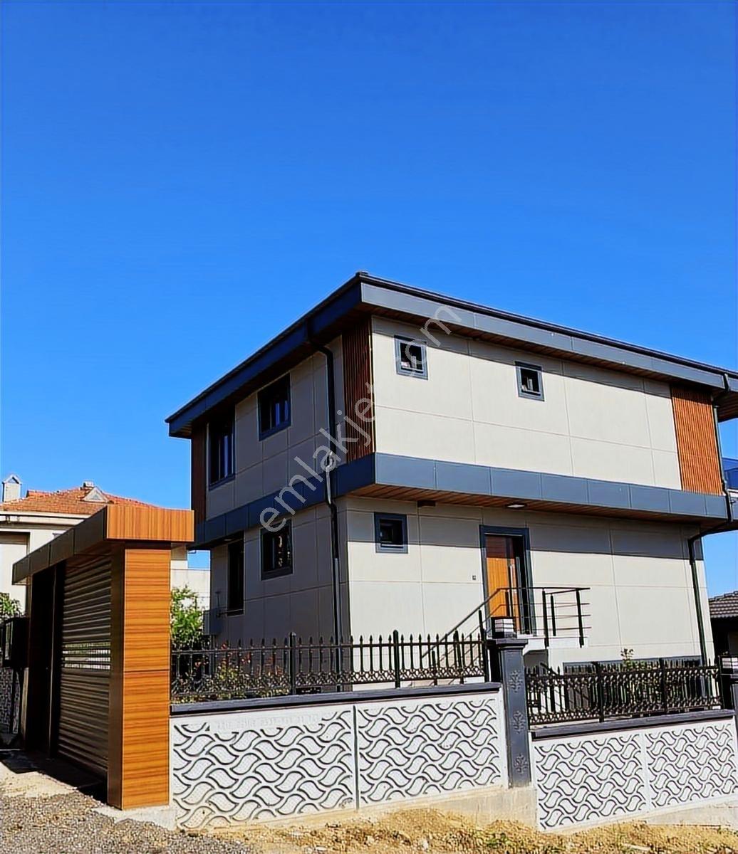 Gümüşyaka'da 3 Katlı Deniz Manzaralı Kaçırılmayacak Fırsat Villa - Görsel 15