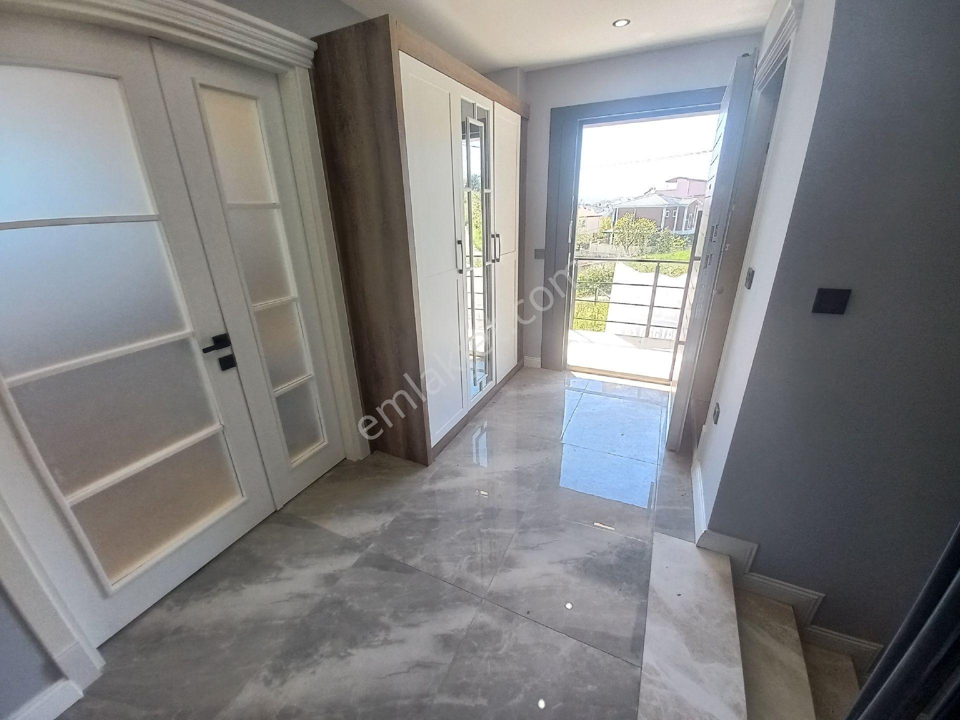 Gümüşyaka'da 3 Katlı Deniz Manzaralı Kaçırılmayacak Fırsat Villa - Görsel 31