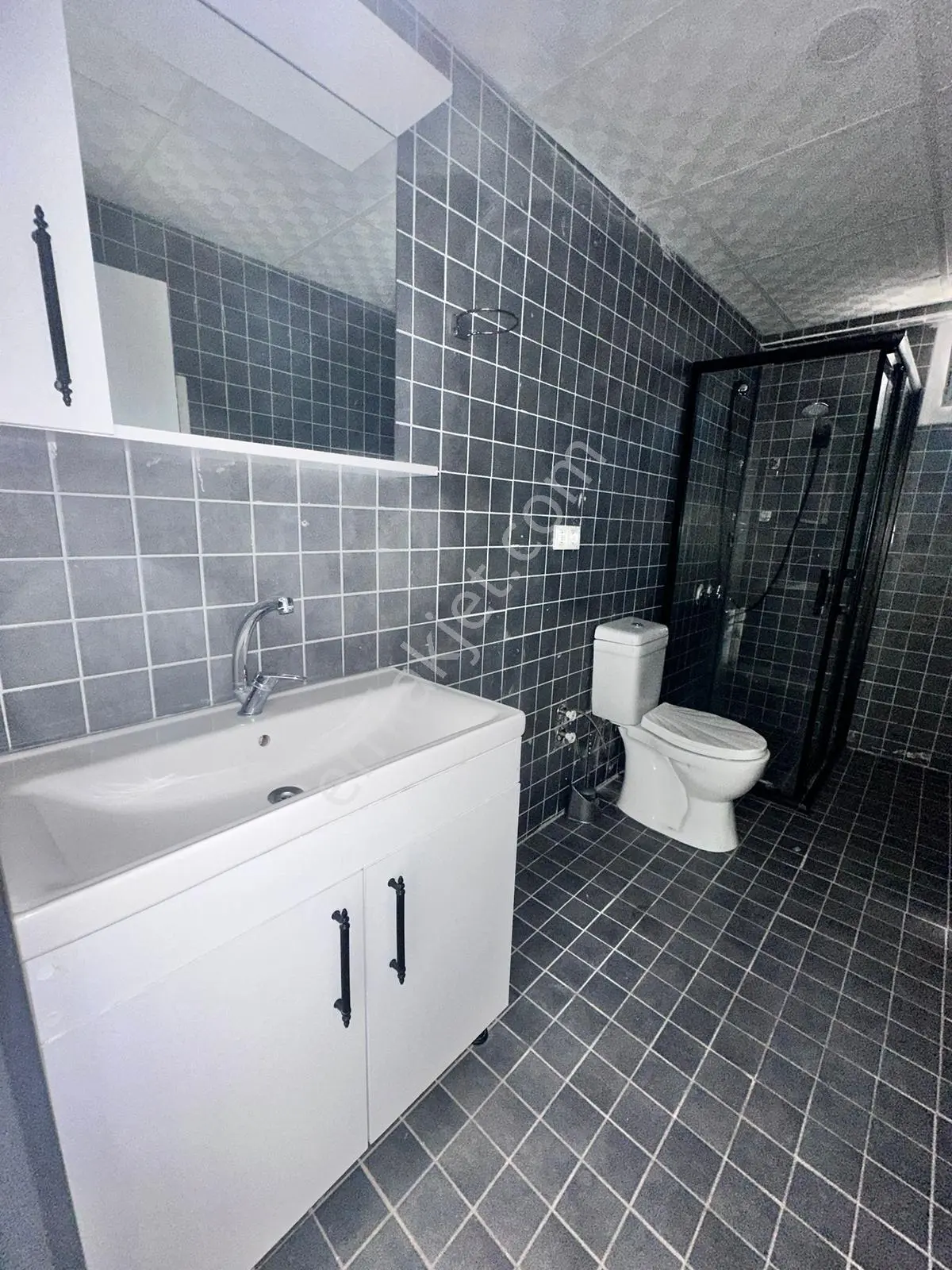 Resmi Kurumlara Yakın Kiralık Daire - Görsel 11