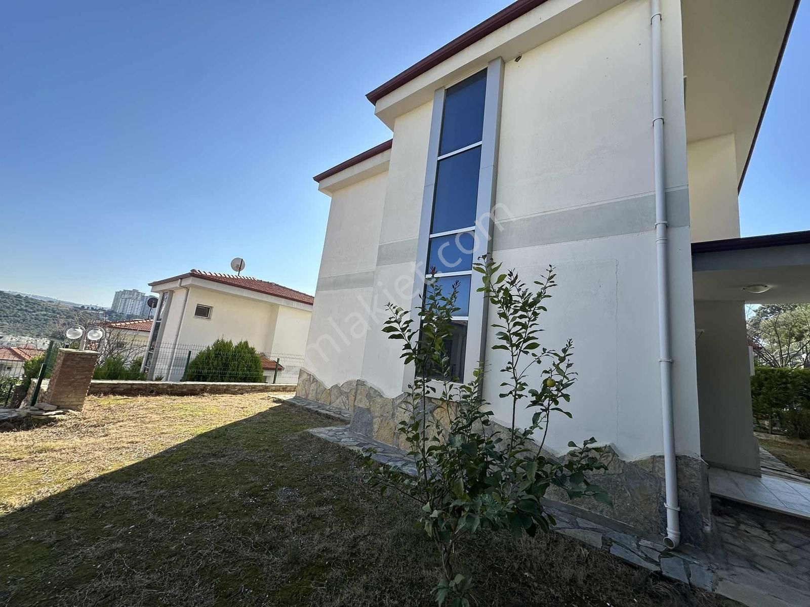 Öz-er Gayrimenkul'den Satılık Site İçerisinde Müstakil Villa - Görsel 7