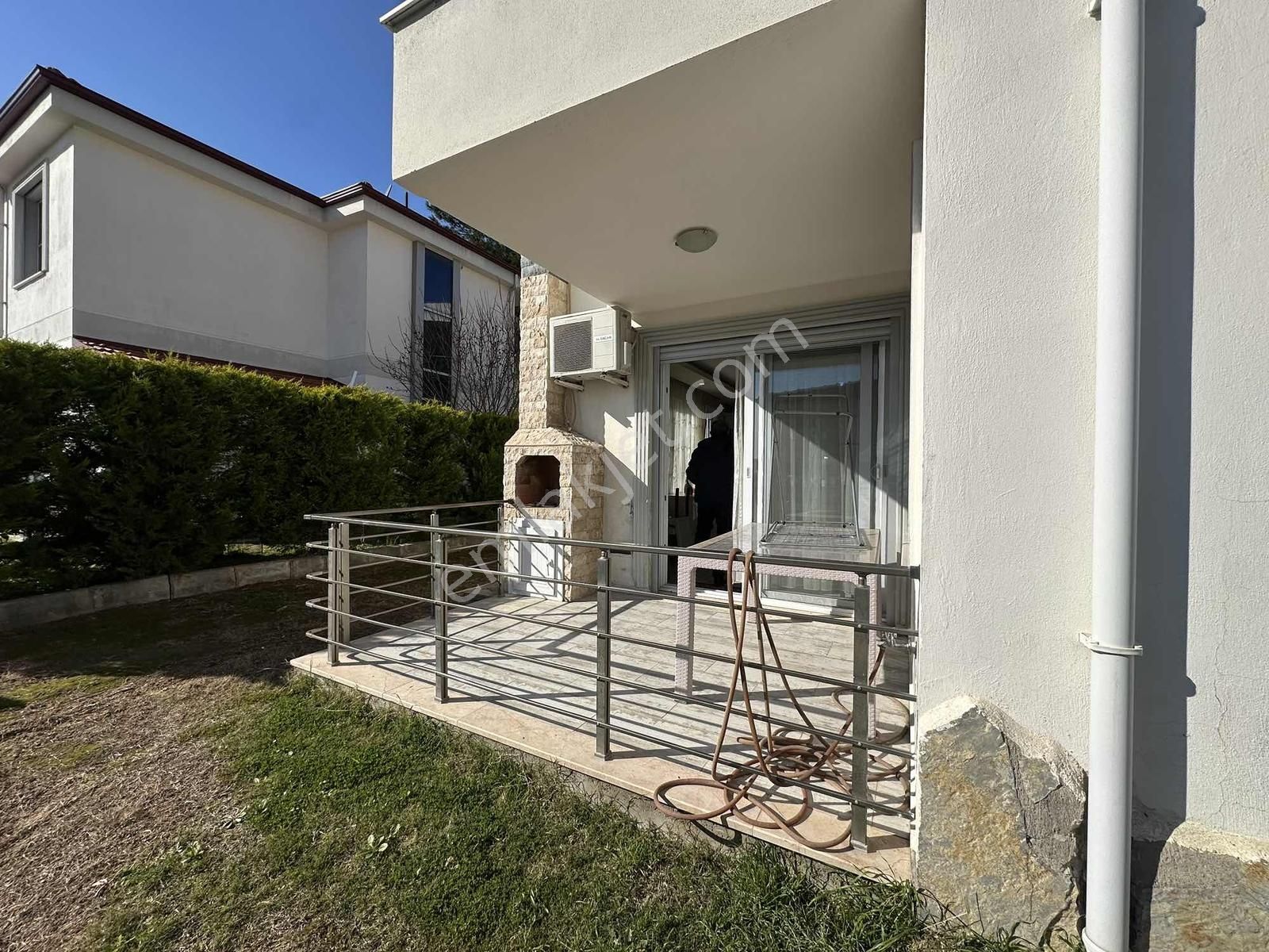 Öz-er Gayrimenkul'den Satılık Site İçerisinde Müstakil Villa - Görsel 23