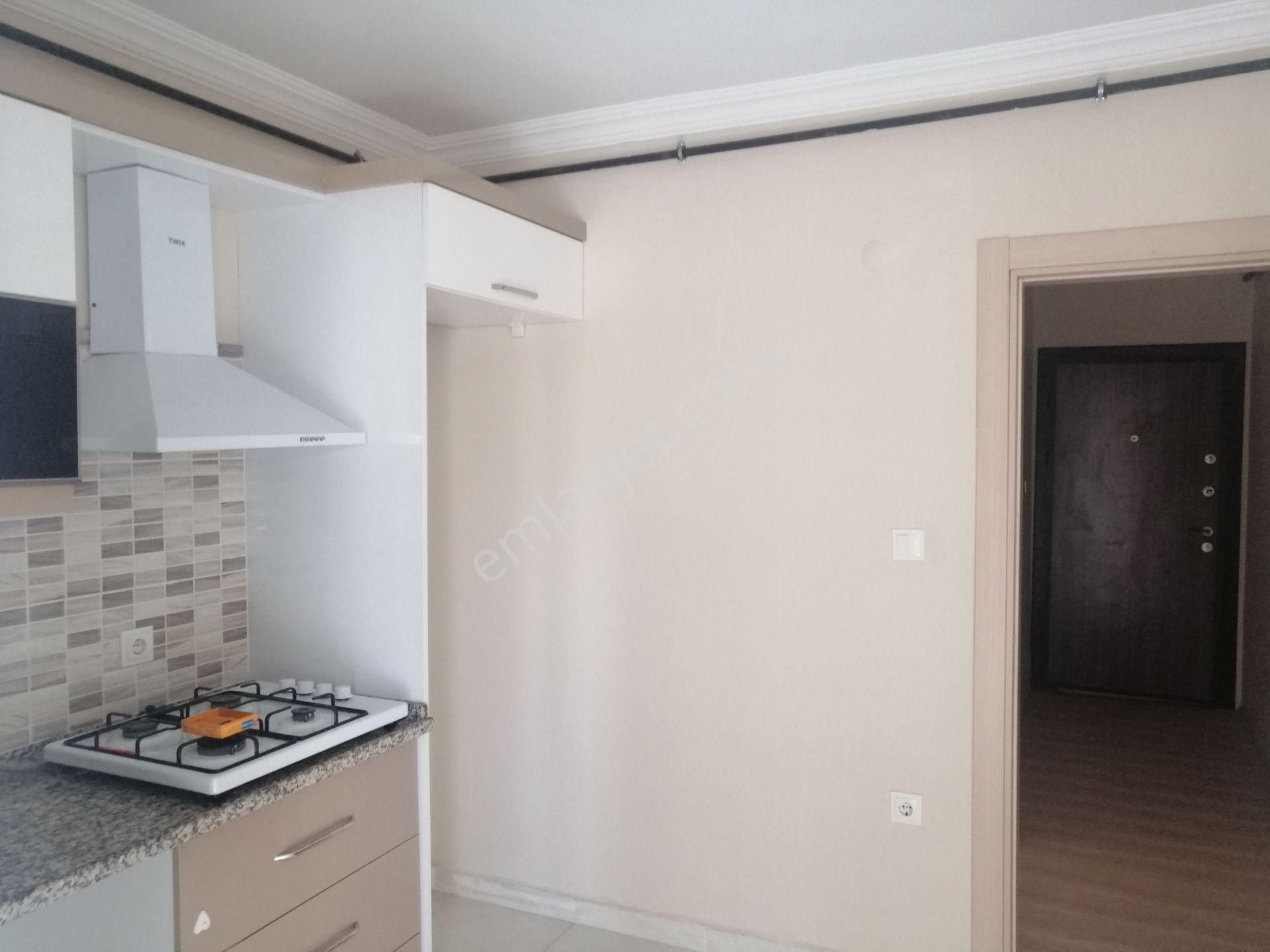 Muhittin Mahallesi Kiralık 2+1 Son Kat Daire - Görsel 7