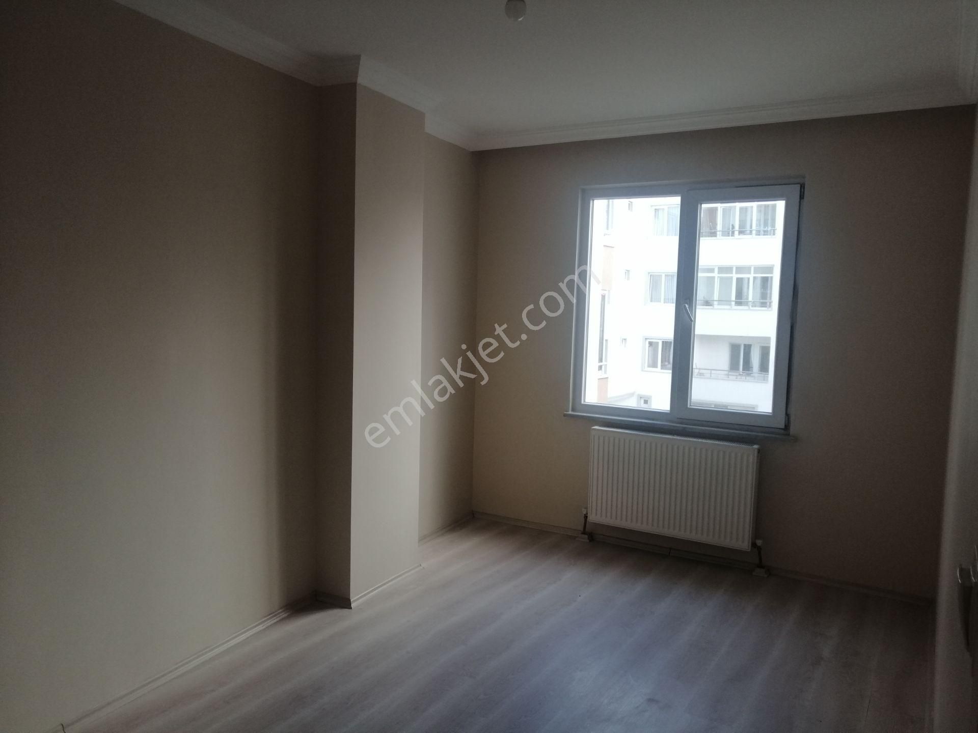 Muhittin Mahallesi Kiralık 2+1 Son Kat Daire - Görsel 9