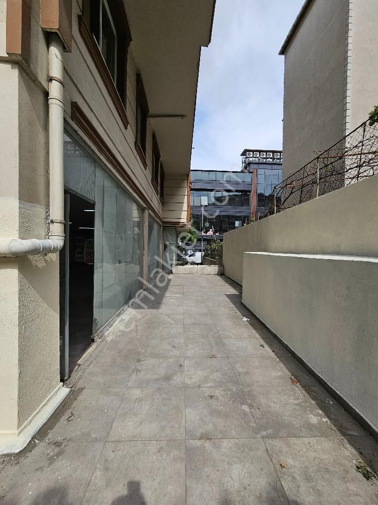 Beylikdüzü Yakupluda Çok Amaçlı Kullanıma Uygun Büyük Ön Cepheli - Görsel 4