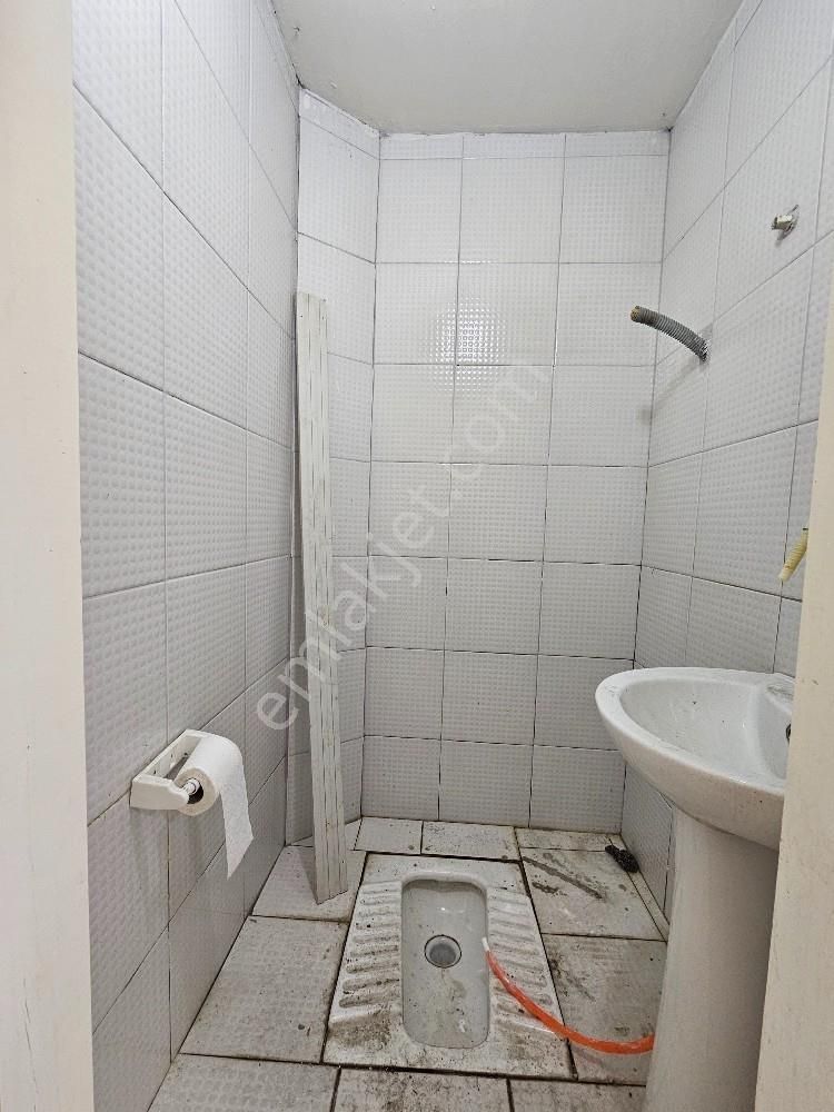 Beylikdüzü Yakupluda Çok Amaçlı Kullanıma Uygun Büyük Ön Cepheli - Görsel 7