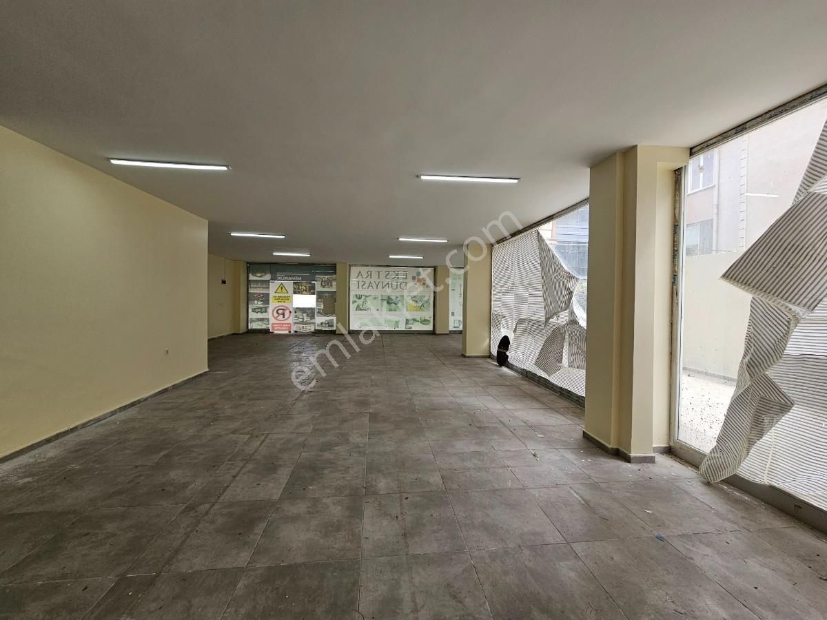 Beylikdüzü Yakupluda Çok Amaçlı Kullanıma Uygun Büyük Ön Cepheli - Görsel 26