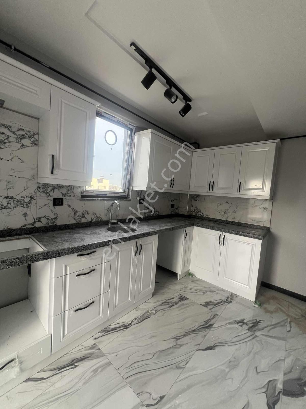 Yeni Şehir Hastahanesinin Üzerinde 2+1 Merkezi Konum - Görsel 13