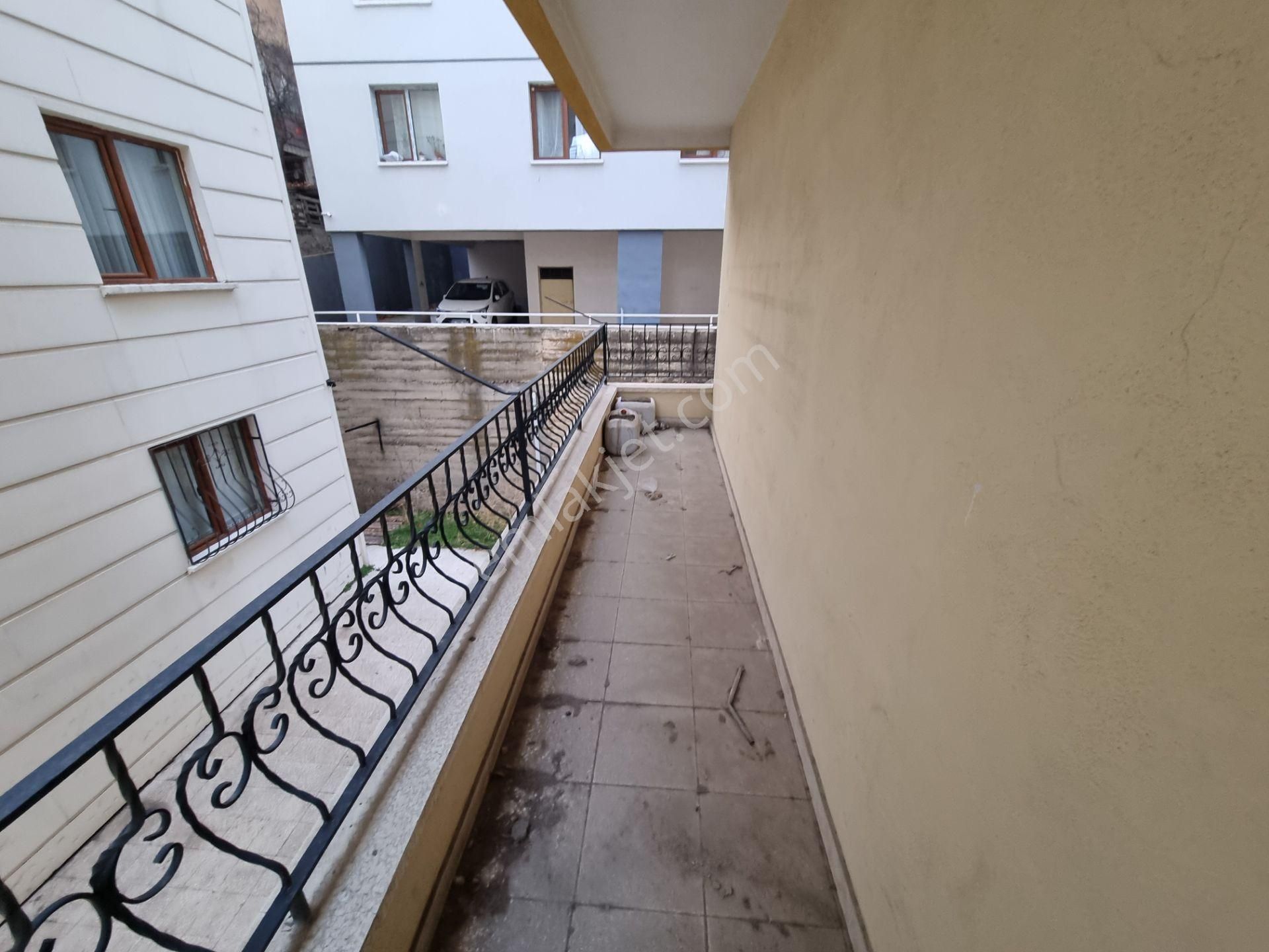 Kardeşler'de 2+1 Ara Katta Güney Cephe Kombili Full Yapılı 2balkonlu - Görsel 25