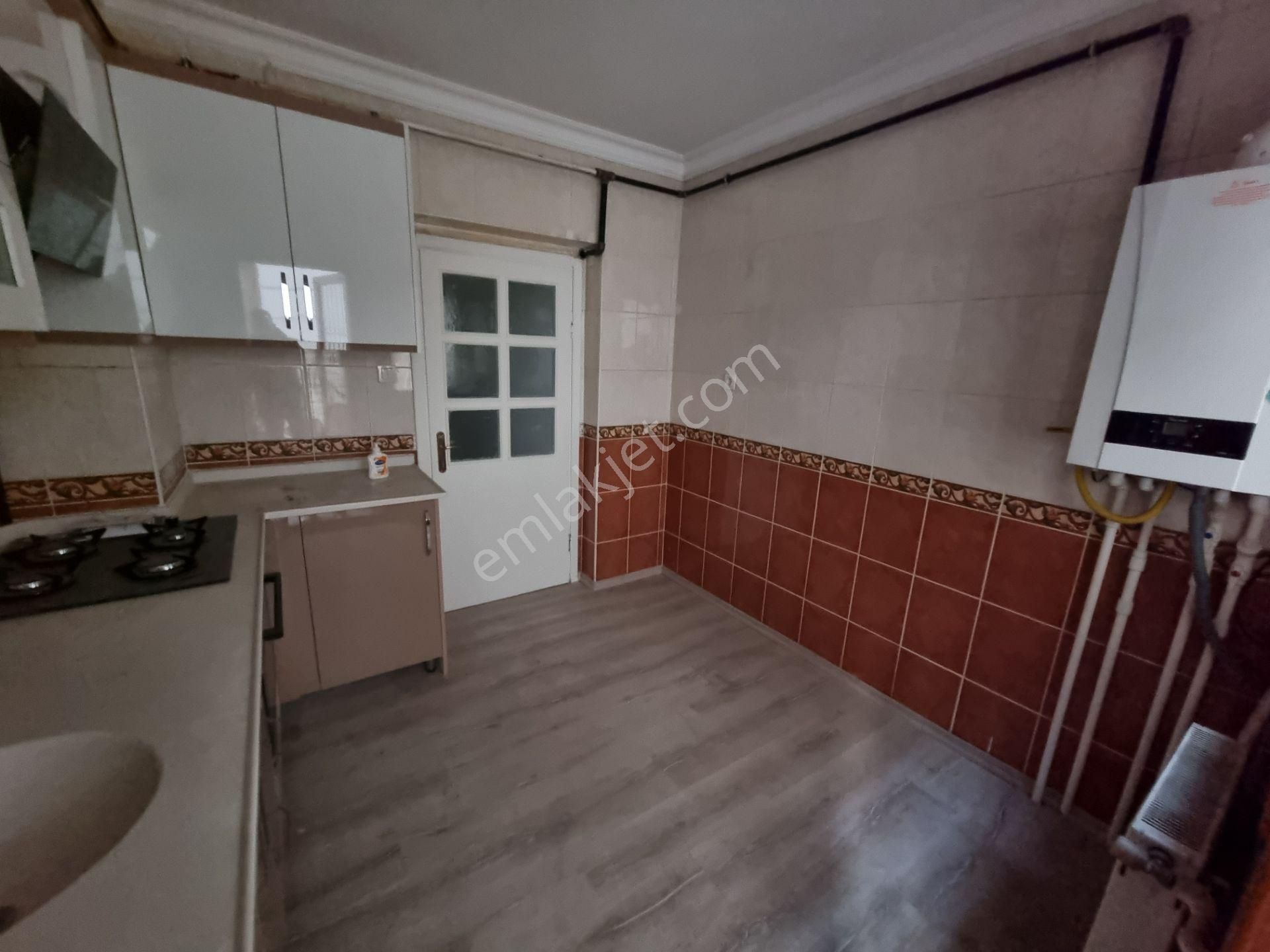 Kardeşler'de 2+1 Ara Katta Güney Cephe Kombili Full Yapılı 2balkonlu - Görsel 28