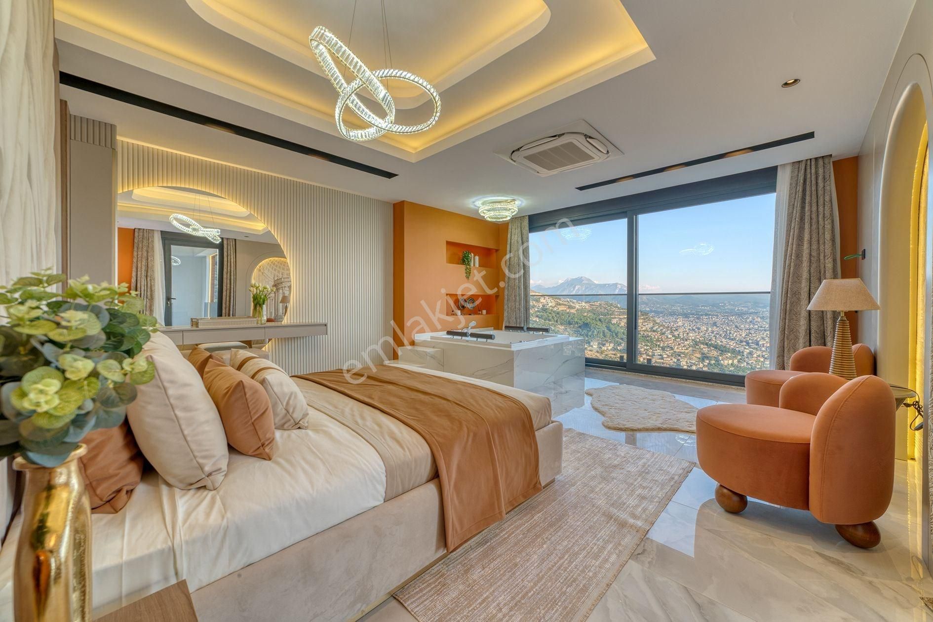 Alanya Tepe Modern Mimariye Sahip 4+1 Eşsiz Manzaralı Özel Villa - Görsel 16