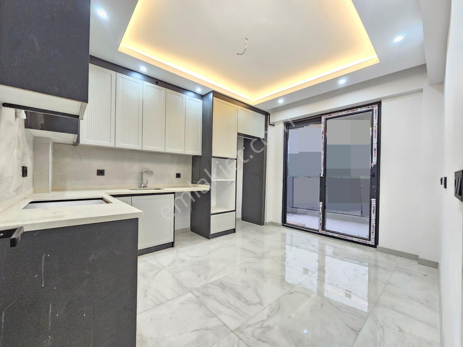 Denizli Şemikler De Harika Konumda 3+1 Cadde Üstü Satılık Fırsat Son Daire